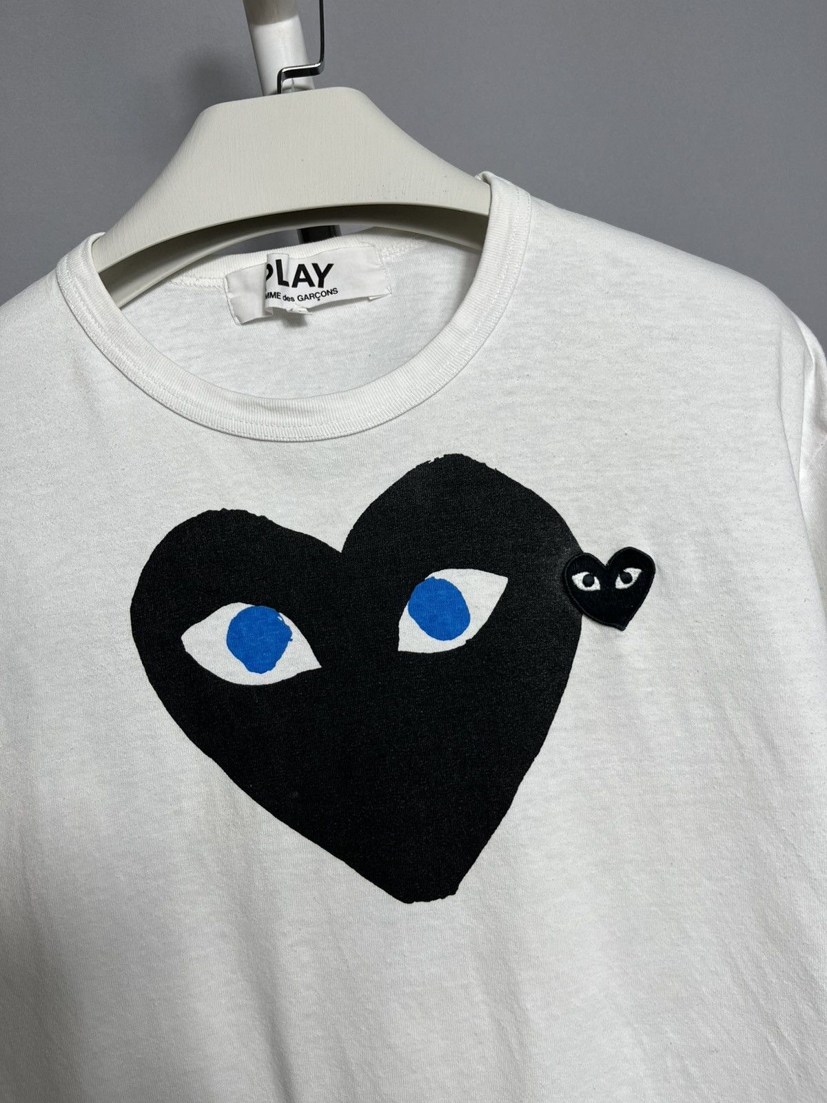 Comme des Garcons COMME DES GARCONS CDG PLAY BLACK HEART WITH BLUE EYES TEE Size US XL / EU 56 / 4 - 3 Thumbnail
