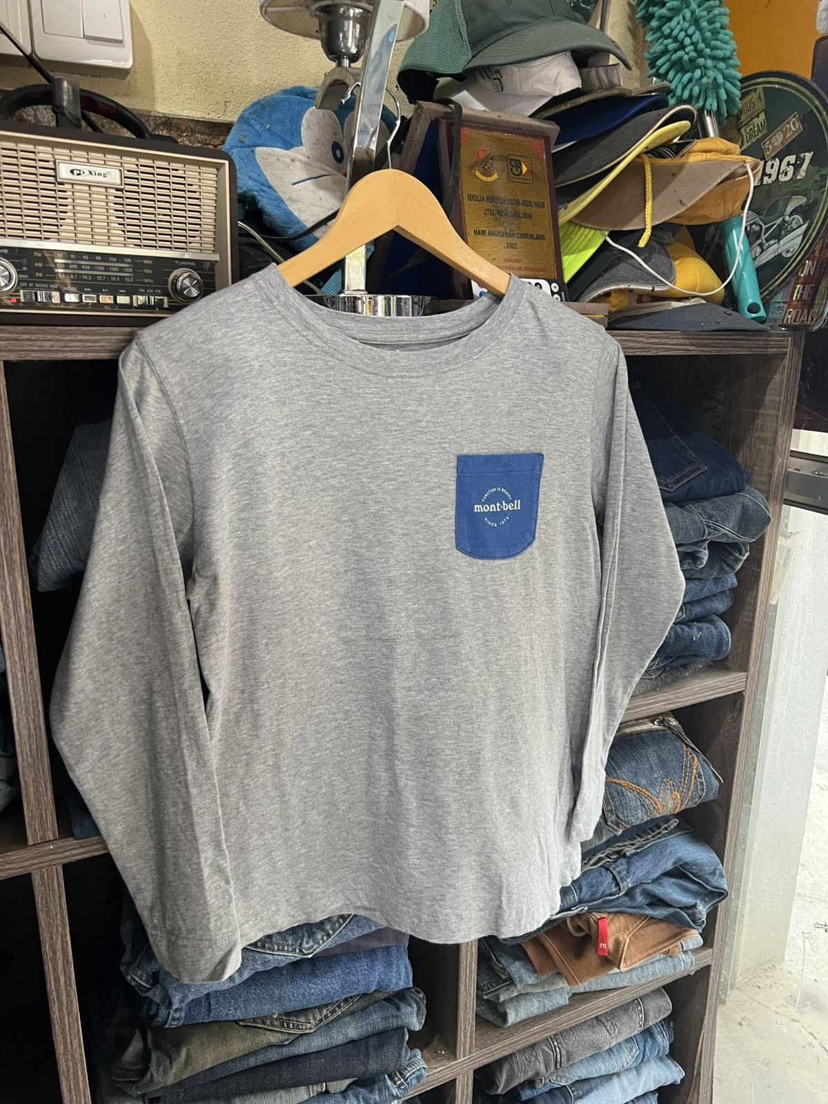 Montbell 🔥Montbell Single Pocket Long Sleeve Size US XS / EU 42 / 0 - 6 Thumbnail