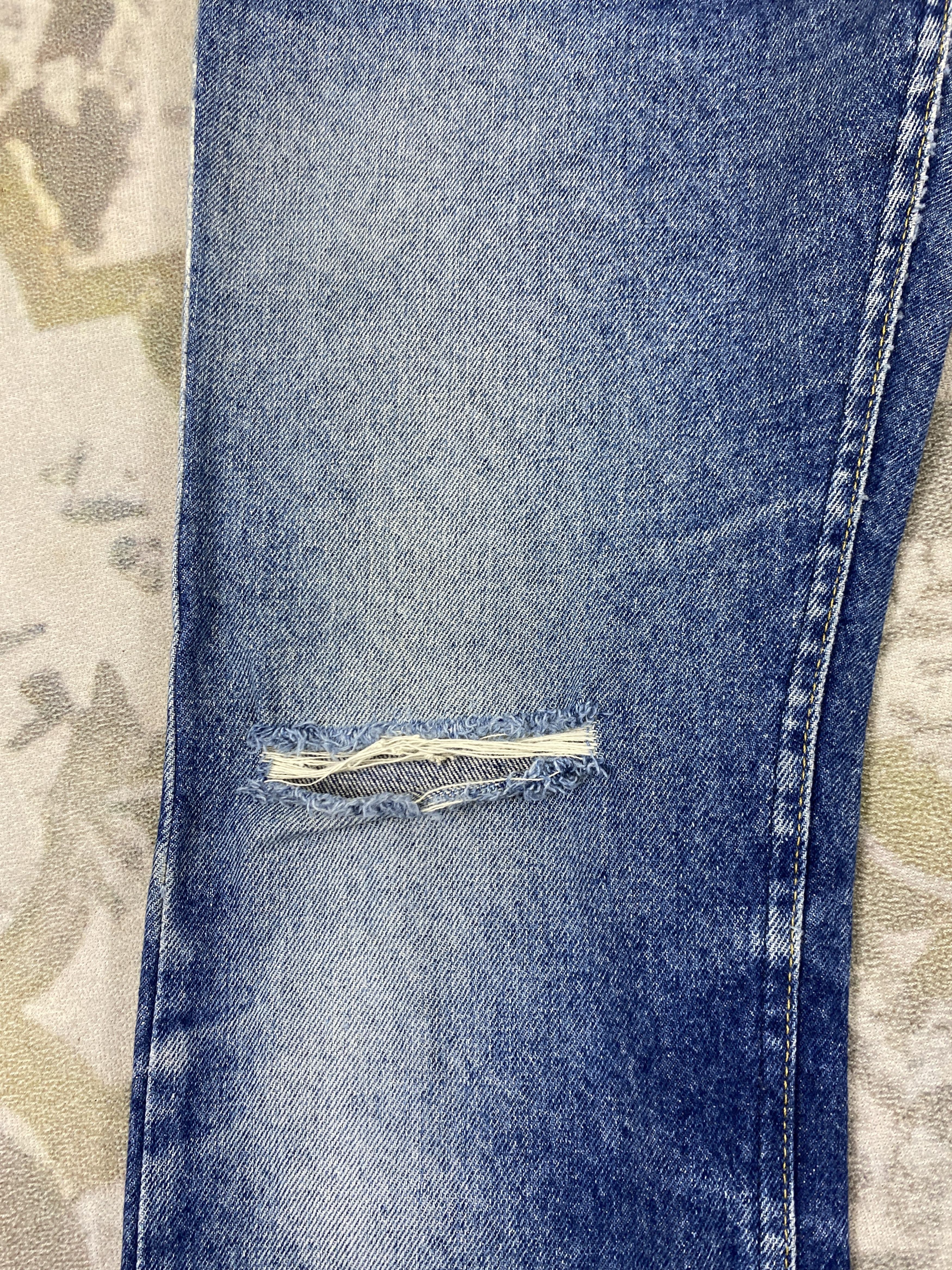 Lee Distressed Blue Vintage Lee Jeans 29x29.5 Denim- JN3723 Size US 29 - 13 Thumbnail