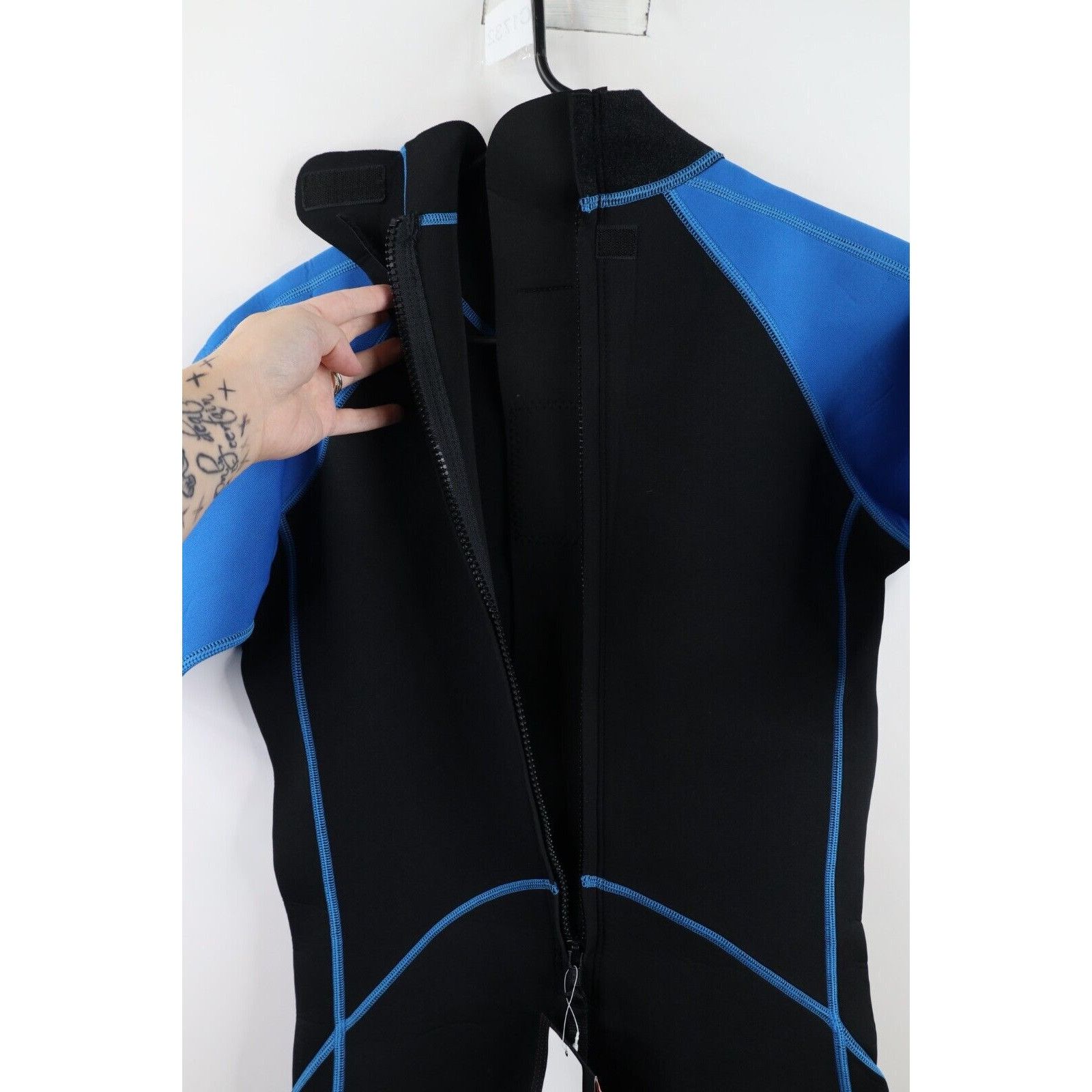 Vintage New Mountain Warehouse Surfing Diving Ocean Wet Suit Size US M / EU 48-50 / 2 - 12 Thumbnail