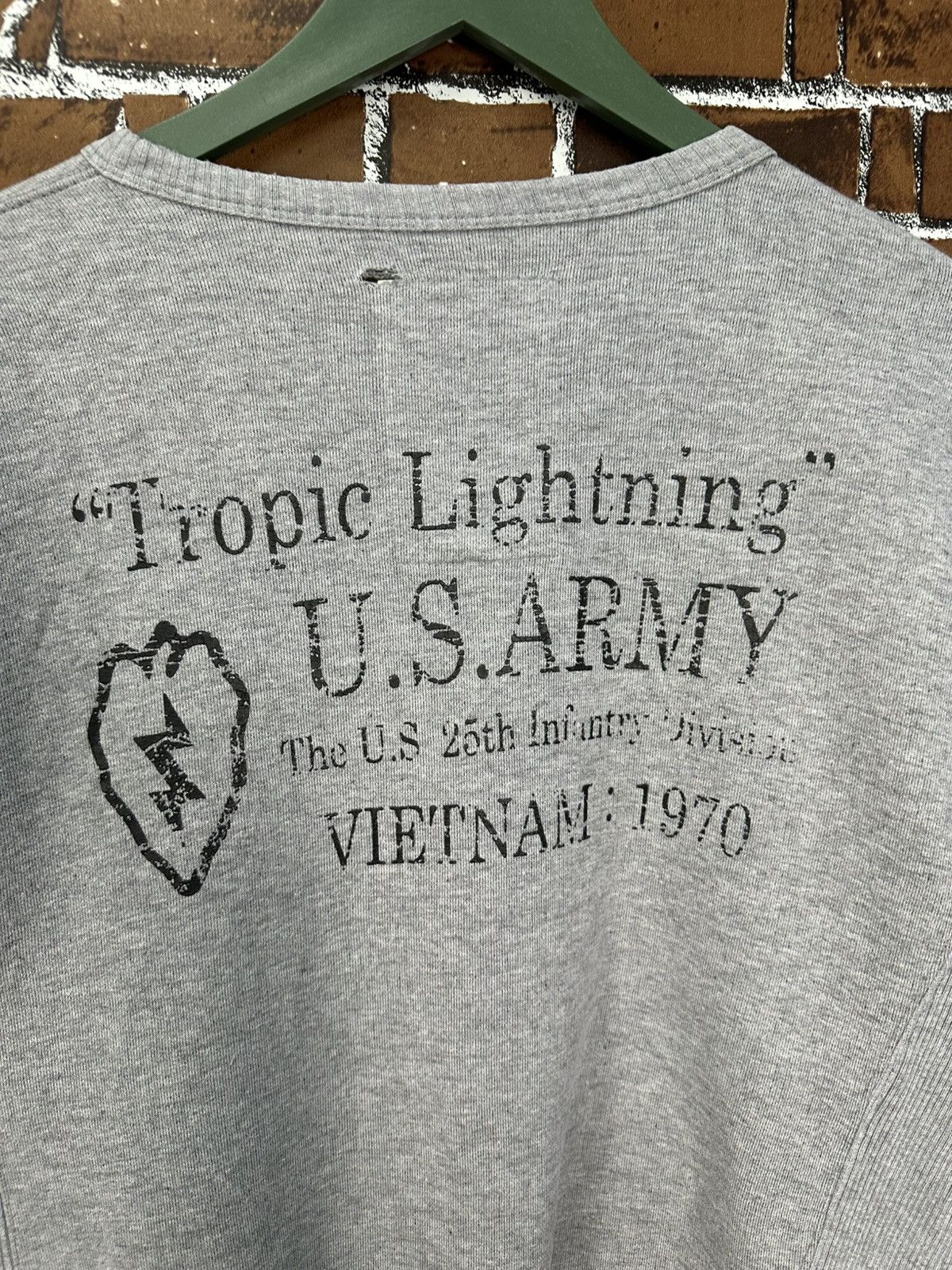 Avirex Avirex Tropic Lightning Us Army Distressed Sweatshirt Z409 Size US M / EU 48-50 / 2 - 9 Thumbnail