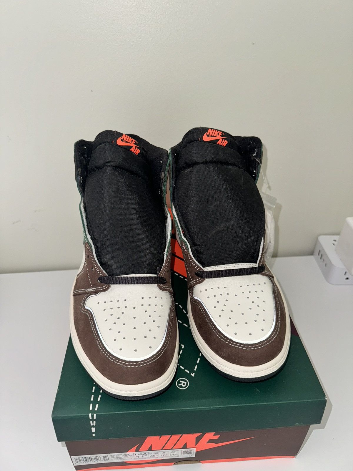 Jordan Brand Air Jordan 1 Retro ‘Hand Crafted’ High Og Size US 11.5 / EU 44-45 - 2 Thumbnail