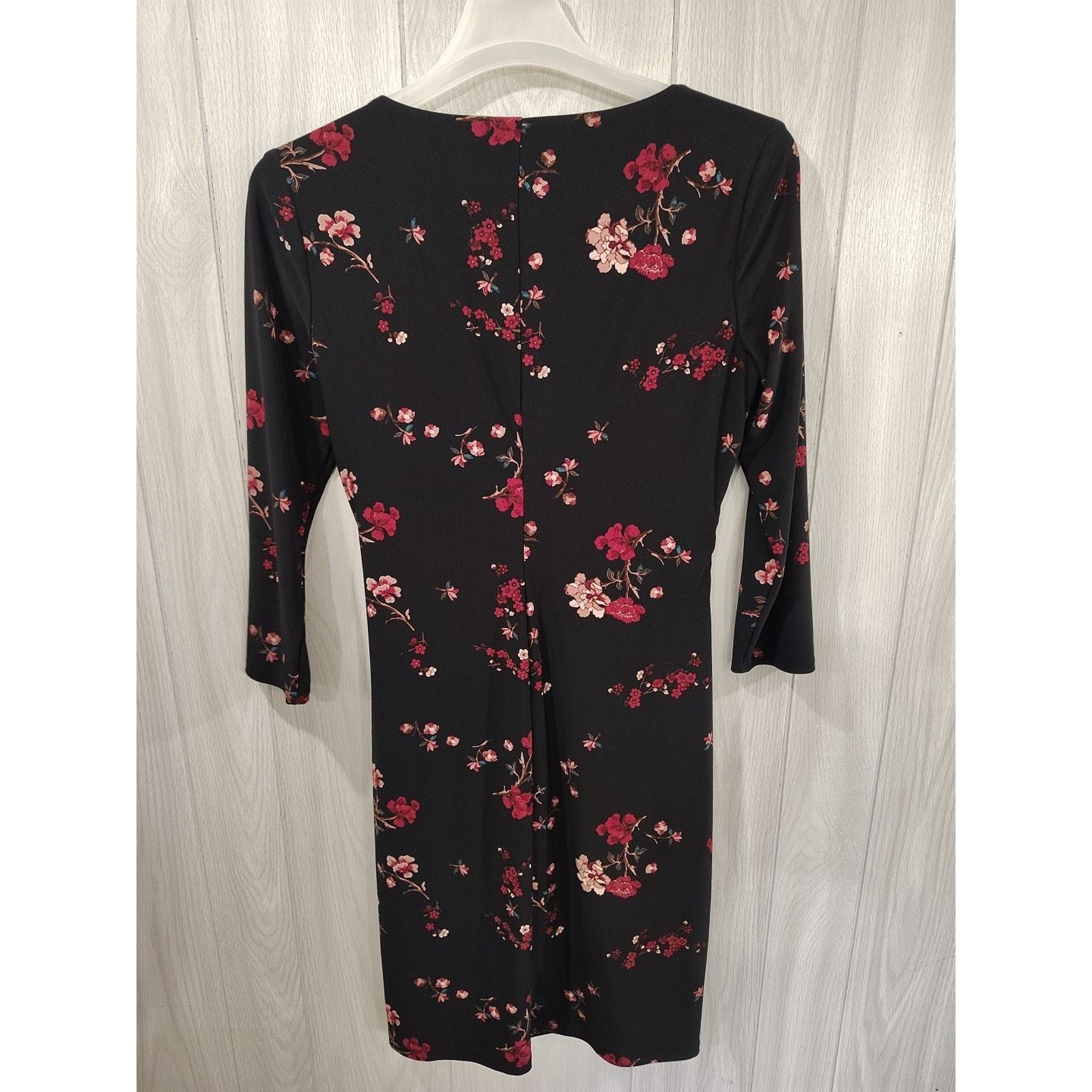 Lauren Ralph Lauren Women's Lauren Ralph Lauren Dark Floral Faux Wrap Size 10 Size L / US 10 / IT 46 - 2 Thumbnail