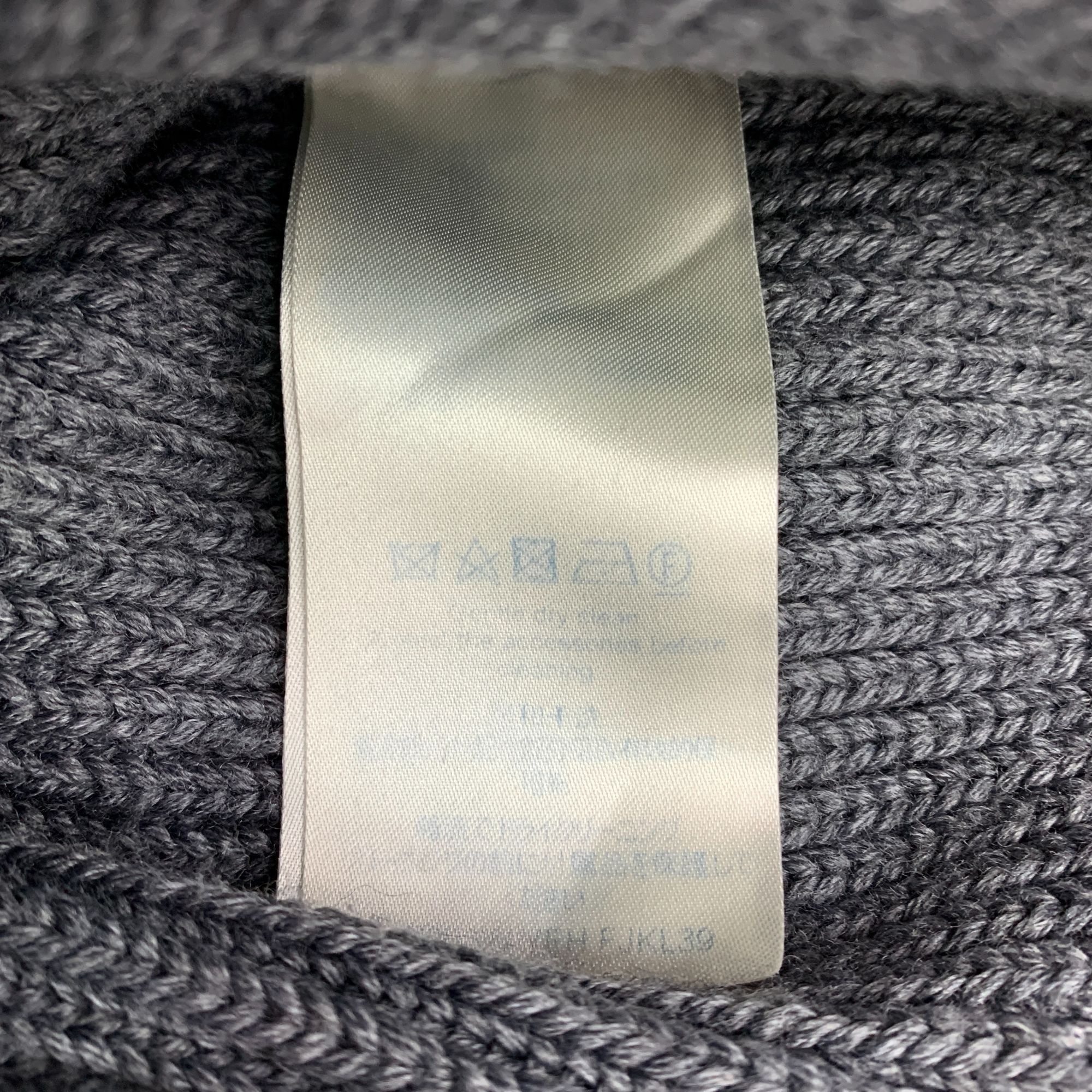 Louis Vuitton LOUIS VUITTON DARK GREY RIBBED WOOL SWEATER WITH LV SHIELD L Size S / US 4 / IT 40 - 4 Thumbnail