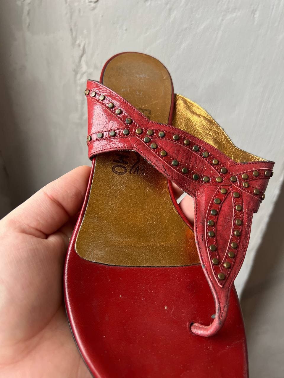 Salvatore Ferragamo SALVATORE FERRAGAMO RED GOLD LEATHER PATERN SLIDE SANDALS 38 Size US 8 / IT 38 - 10 Thumbnail