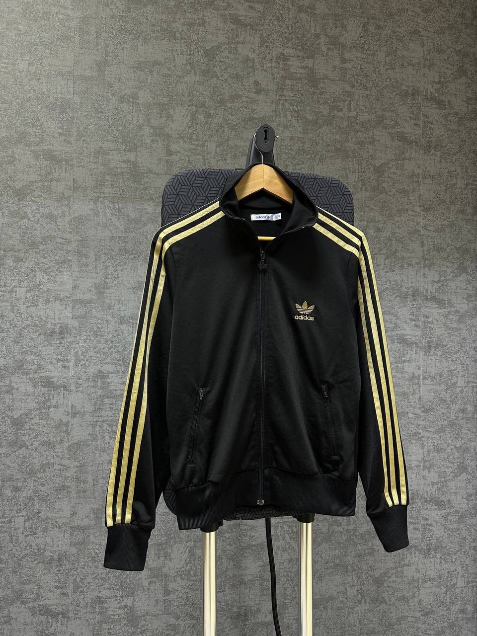 Adidas × Vintage Vintage Adidas Black Big Logo Full Zip Hoodie Size US M / EU 48-50 / 2 - 6 Thumbnail