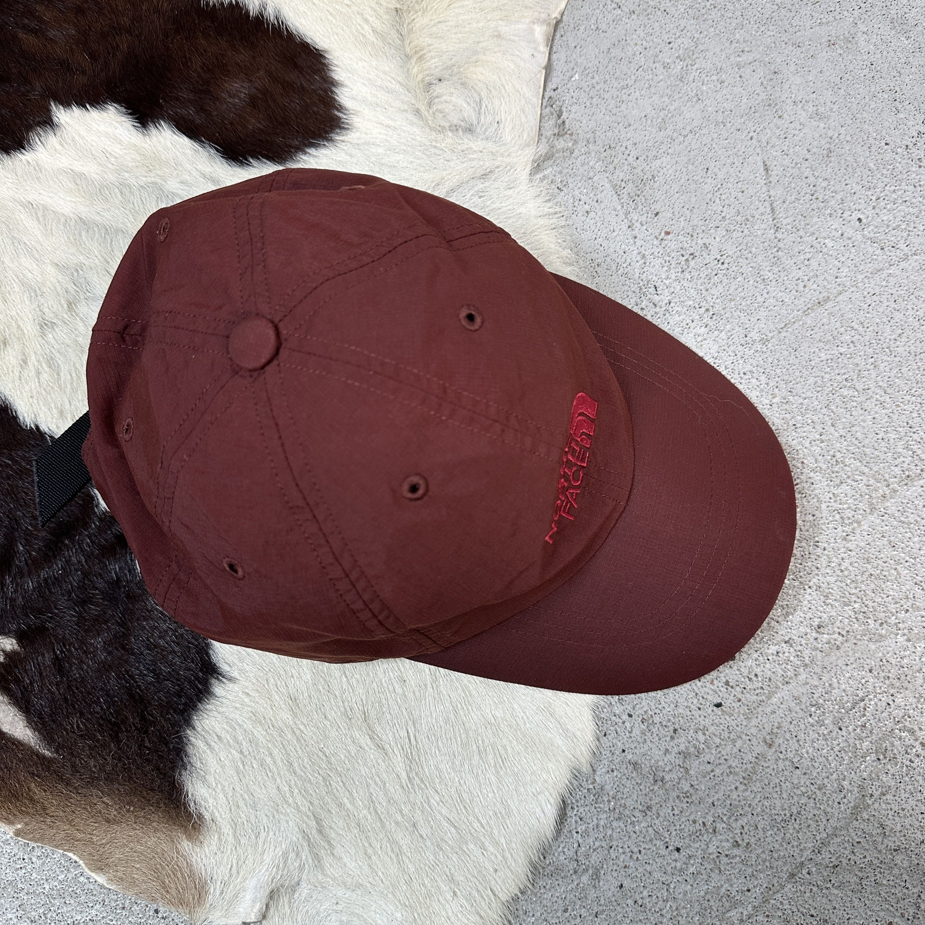 The North Face × Vintage Vintage Streetwear Y2K Sportswear The North Face Hat Size ONE SIZE - 3 Thumbnail