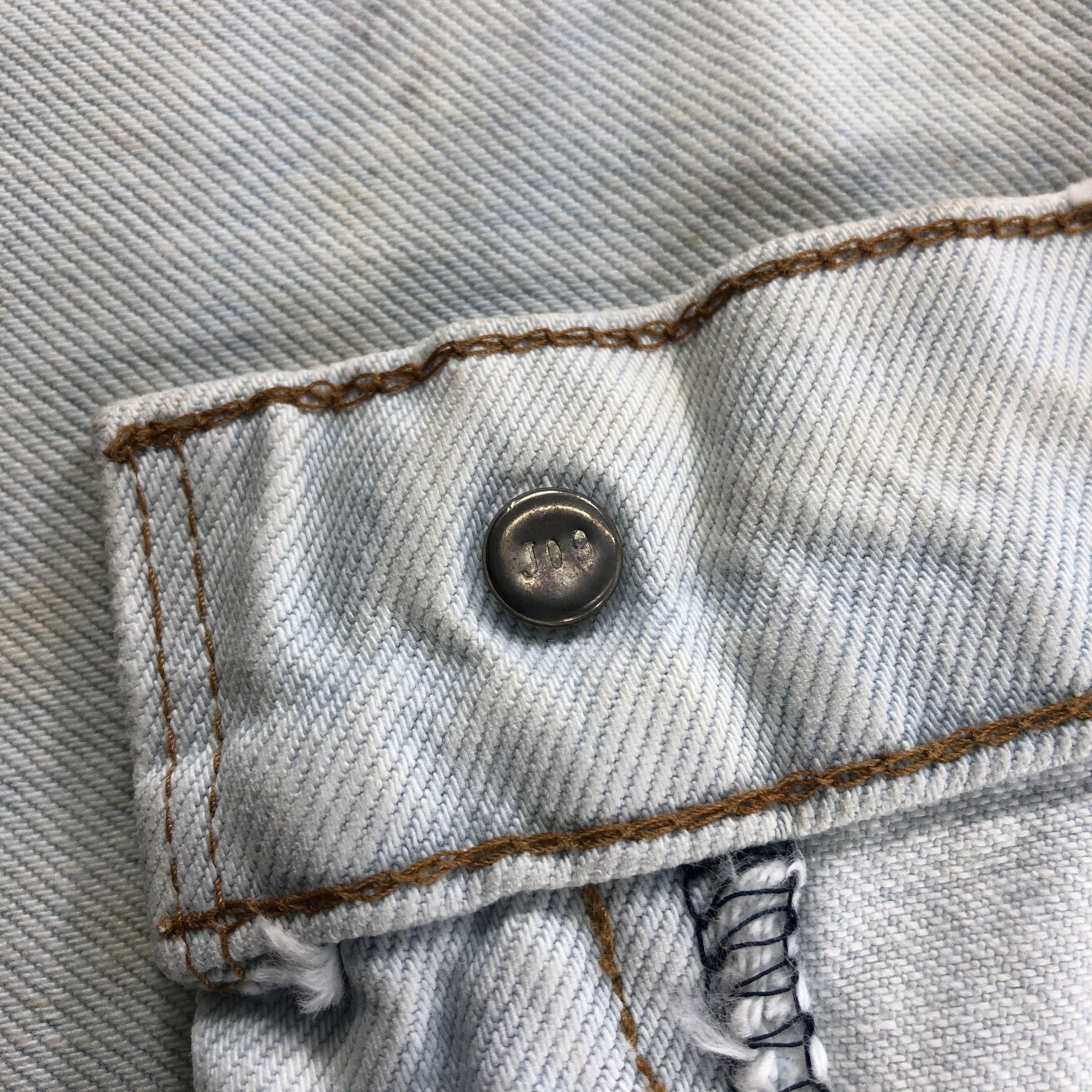 Levi's × Vintage 90s Vintage Light Wash Levis Jeans-JM2043 Size US 32 / EU 48 - 9 Thumbnail