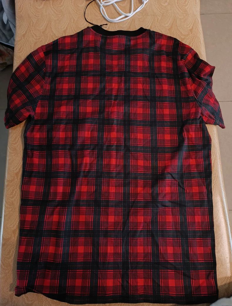 Givenchy Givenchy Doberman Red Checkerboard, L Size, Regular Fit Size US L / EU 52-54 / 3 - 4 Thumbnail