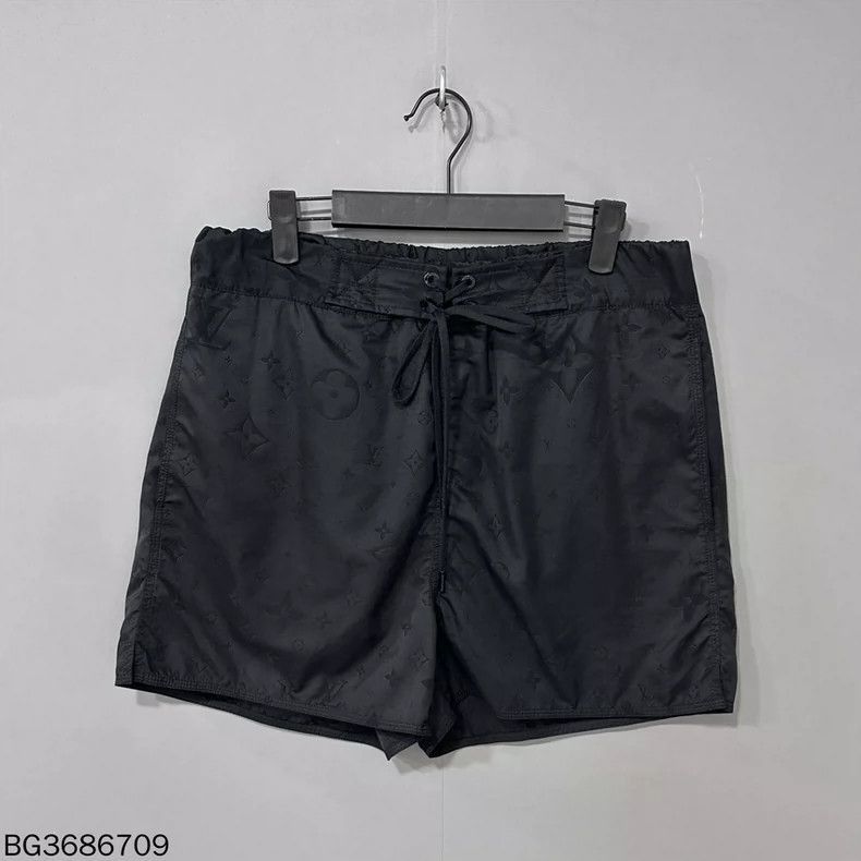 Louis Vuitton Louis Vuitton Monogram Pocket Shorts- Size 28" / US 6 / IT 42 - 2 Thumbnail