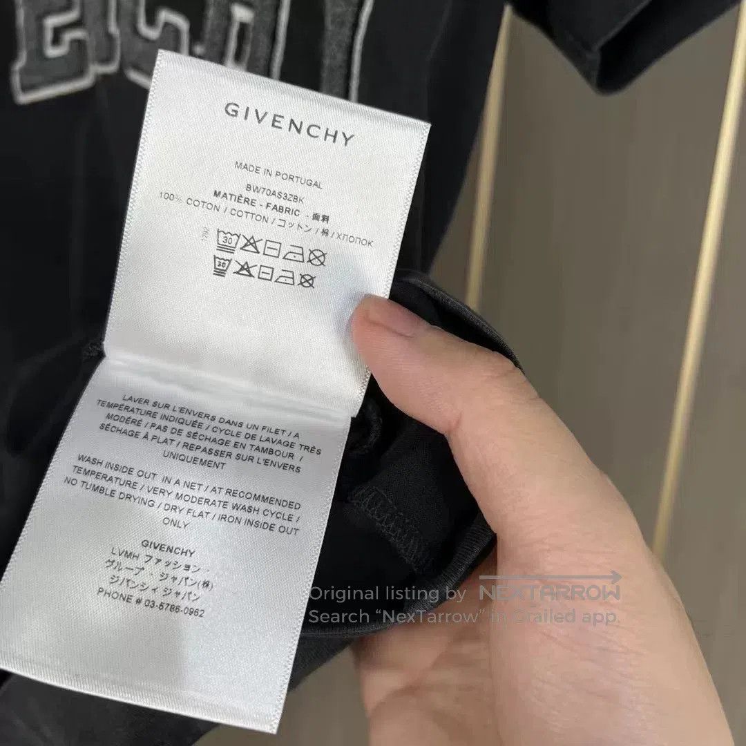 Givenchy Givenchy Short Sleeve Logo T. Size US XS / EU 42 / 0 - 5 Thumbnail