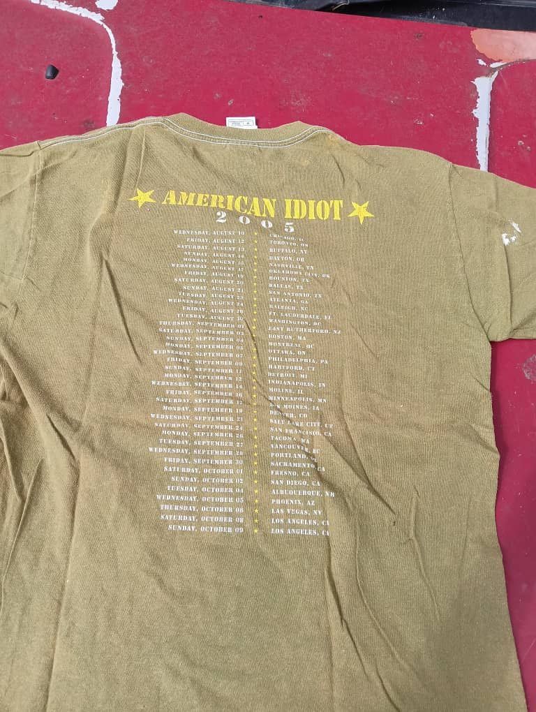 Band Tees Vintage green day American idiot distressed size M Size US M / EU 48-50 / 2 - 3 Thumbnail