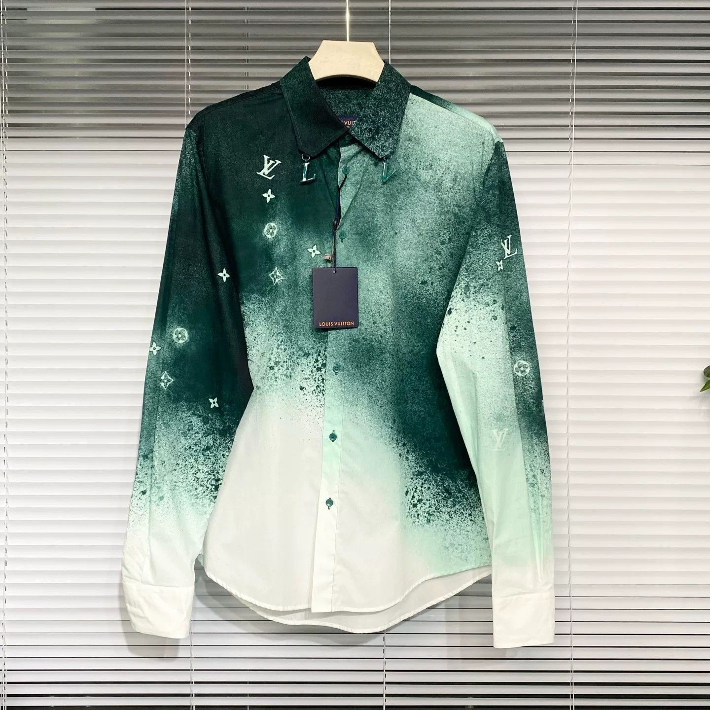 Louis Vuitton LV Green Ink Wash Gradient Long-Sleeve Shirt Size US L / EU 52-54 / 3 - 1 Thumbnail
