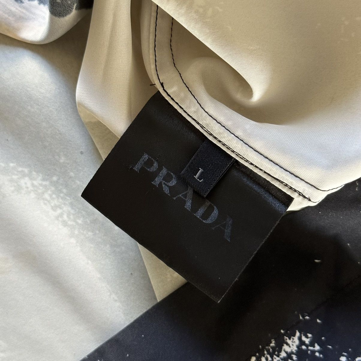 Prada SS17 Wine Bottle Painting Viscose Bowling Shirt Size US L / EU 52-54 / 3 - 5 Thumbnail