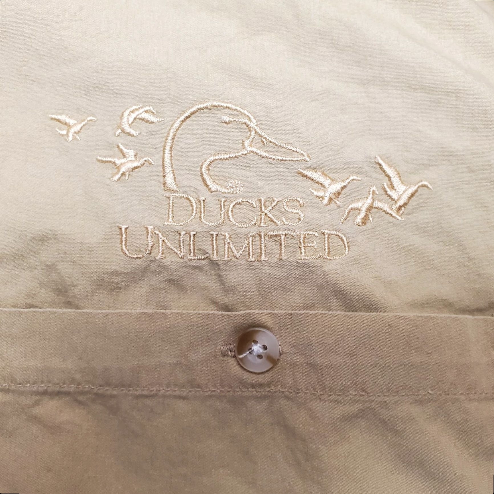 Vintage Ducks Unlimited Shirt Mens XL Brown Button Quilted Shoulder Lightweight Shooters Size US XL / EU 56 / 4 - 6 Thumbnail