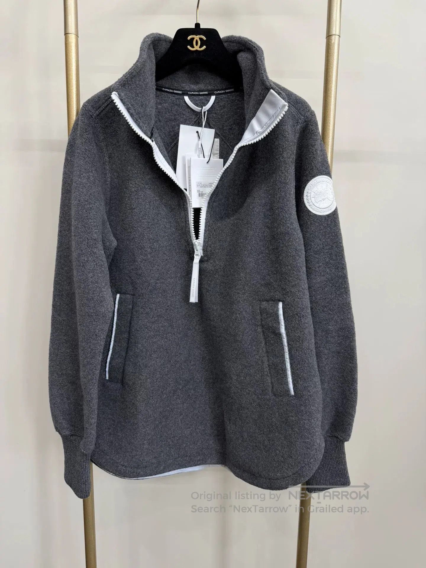 Canada Goose CanadaGoose Gray Half. Size US M / EU 48-50 / 2 - 1 Thumbnail