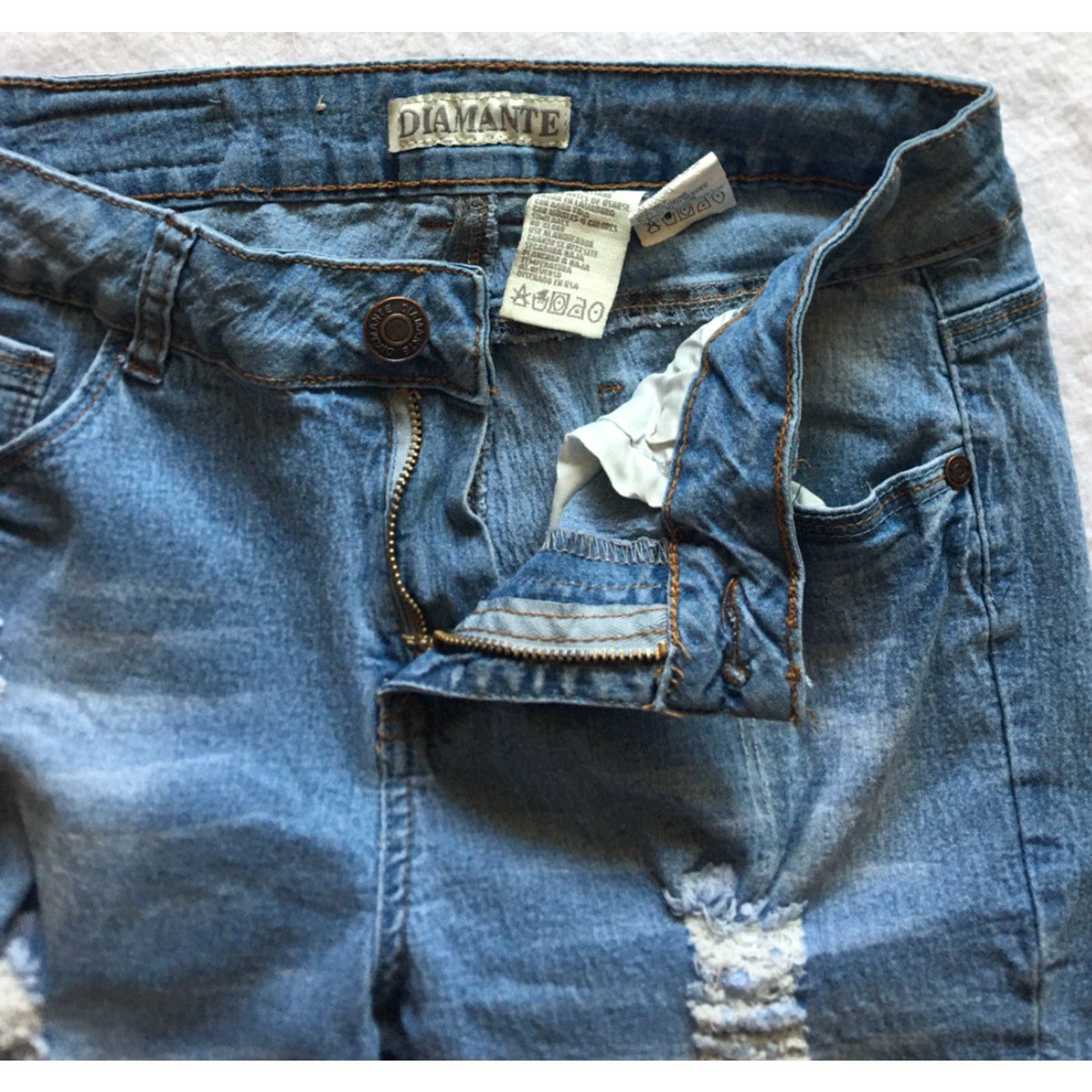 Vintage Diamante Jeans Shorts Bermuda Women’s Size 11 Distressed Blue /B7 Size 32" / US 10 / IT 46 - 3 Thumbnail