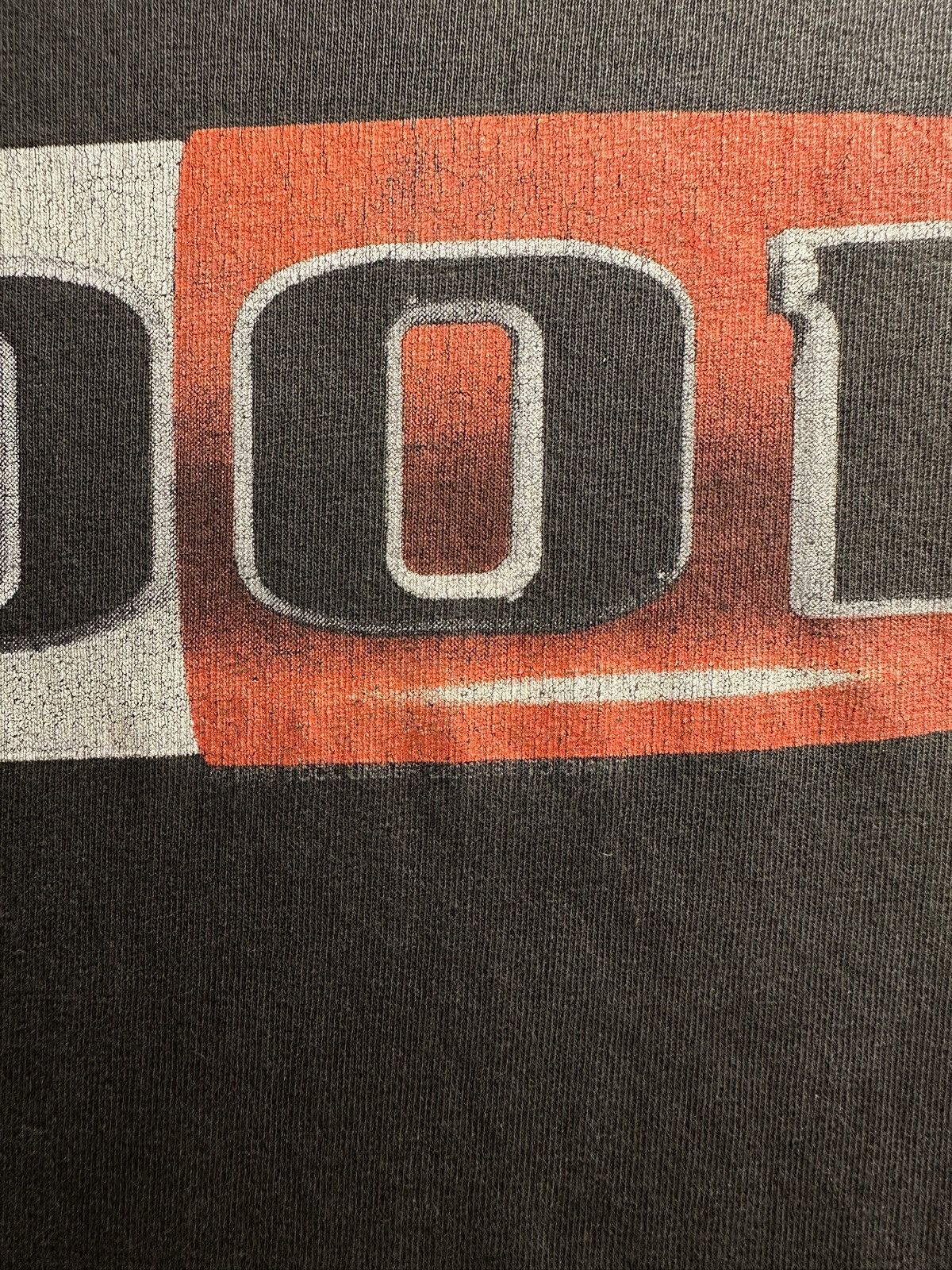 Band Tees Vintage Tool Band “ Pill Brain 1999 Band T-Shirt. Size US XL / EU 56 / 4 - 4 Thumbnail