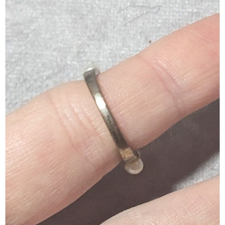 Other Vintage Coquette Glam Single Row Faux Pearl Ring Size 6 Size ONE SIZE - 6 Thumbnail