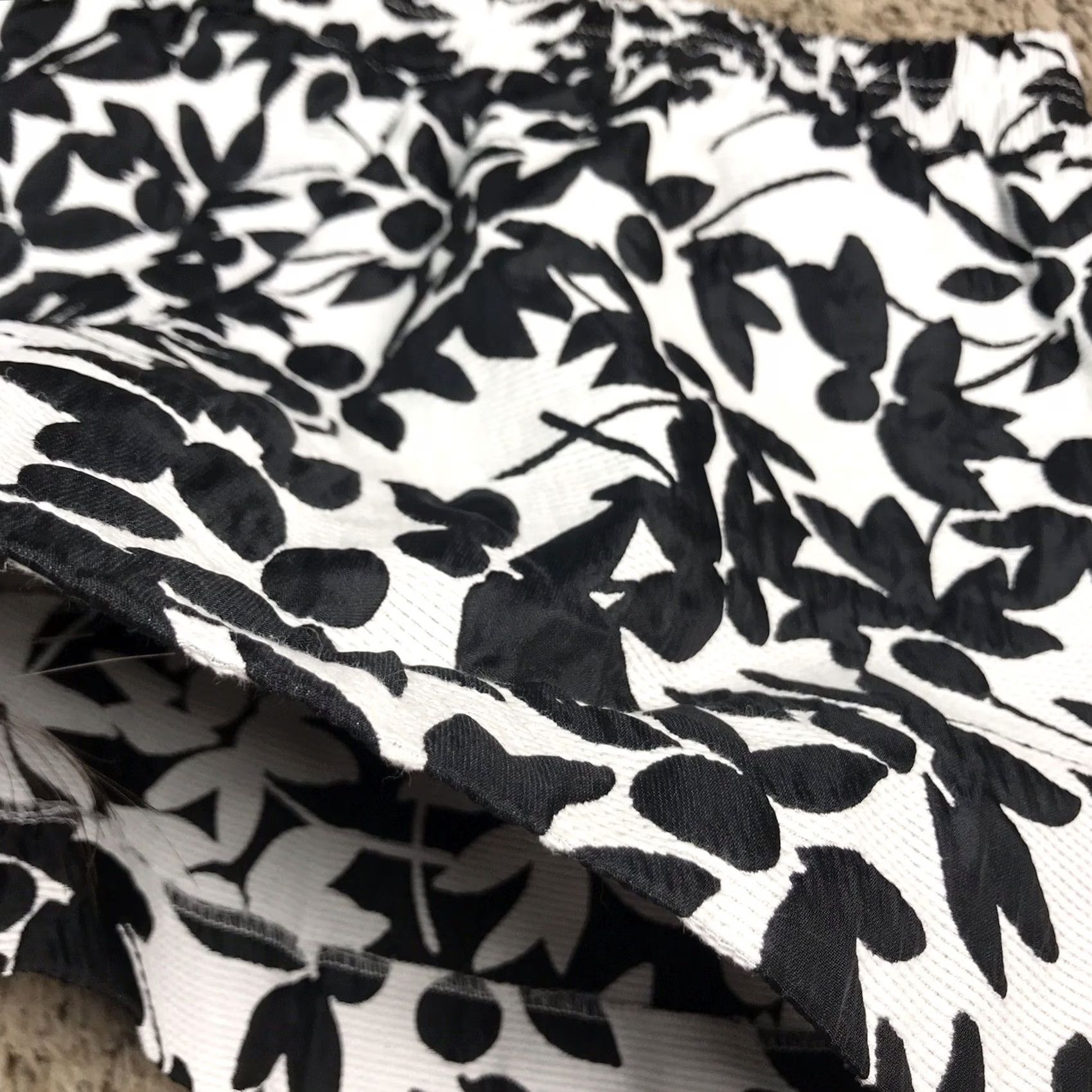Vintage VINTAGE? No — Sorry. Size 32" / US 10 / IT 46 - 7 Thumbnail