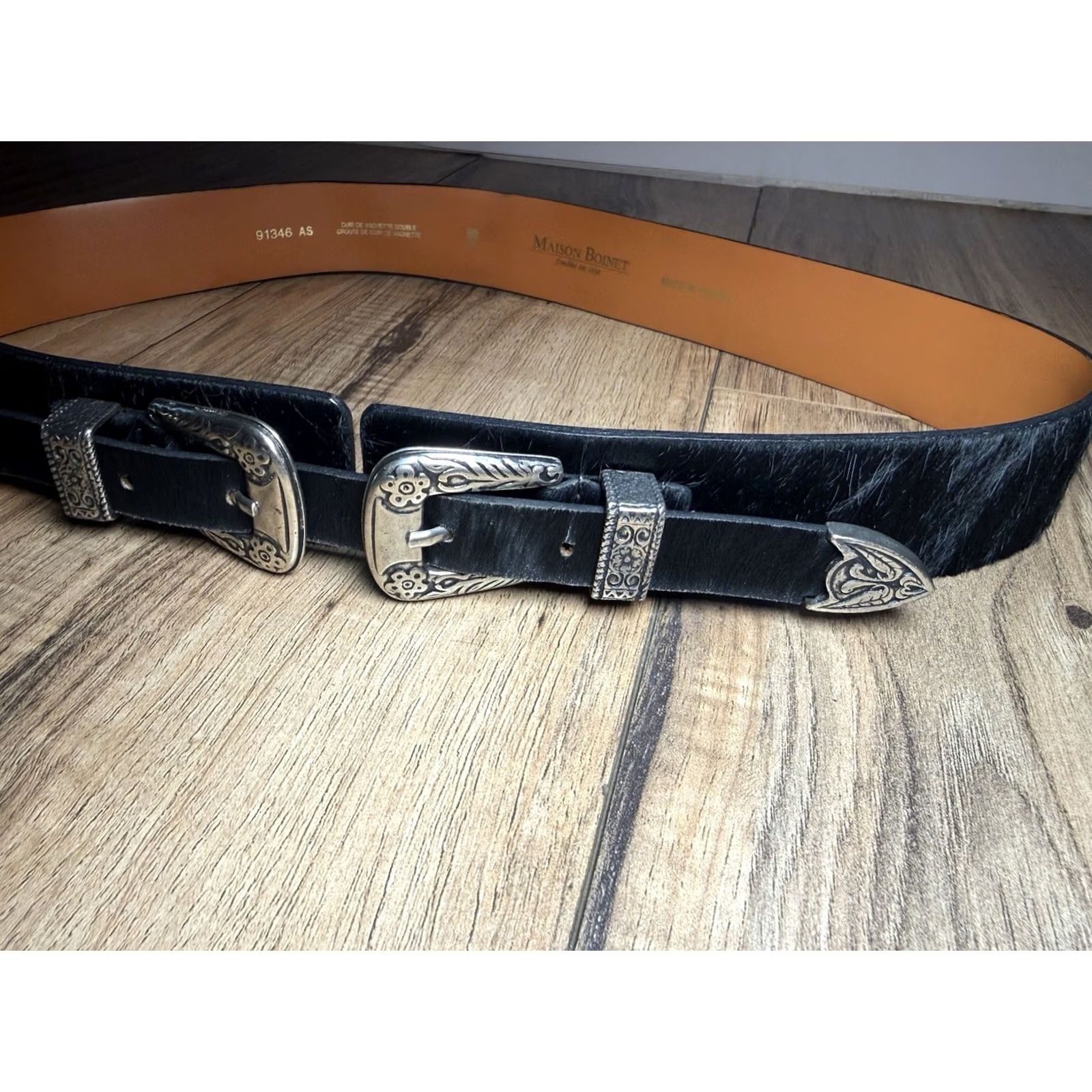 PONY Maison Boinet Belt Women's Dress Belt Black Pony Hair Leather Double Buckle 34/85 Gold Brass Hinged Closure Non Adjustable Nice Condition Size ONE SIZE - 4 Thumbnail