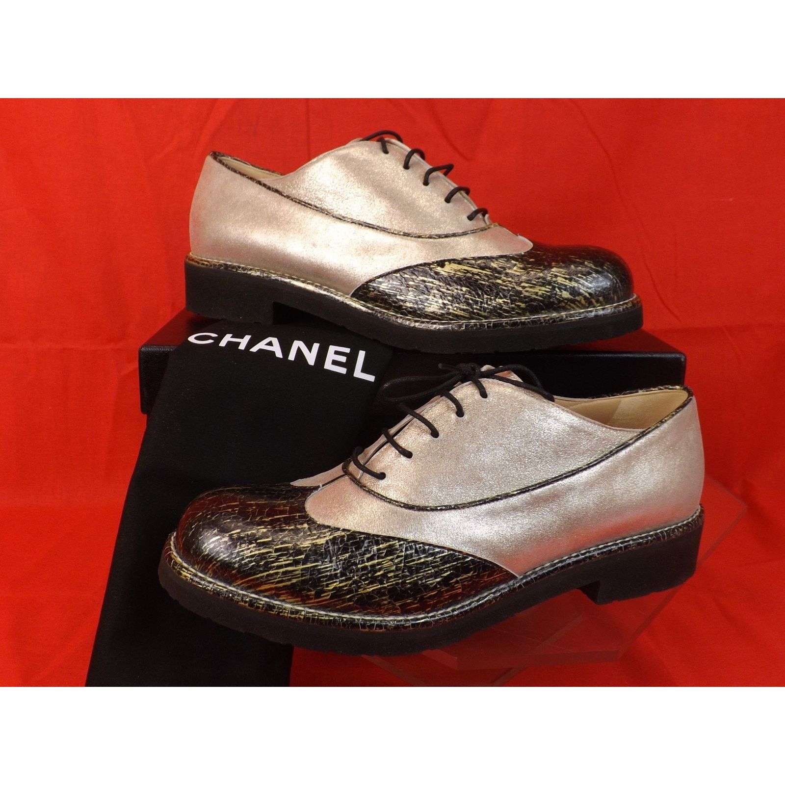 Chanel CHANEL G31564 TWO TONE BLACK LEATHER CC LOGO OXFORDS 38 $1K Size US 8 / IT 38 - 8 Thumbnail