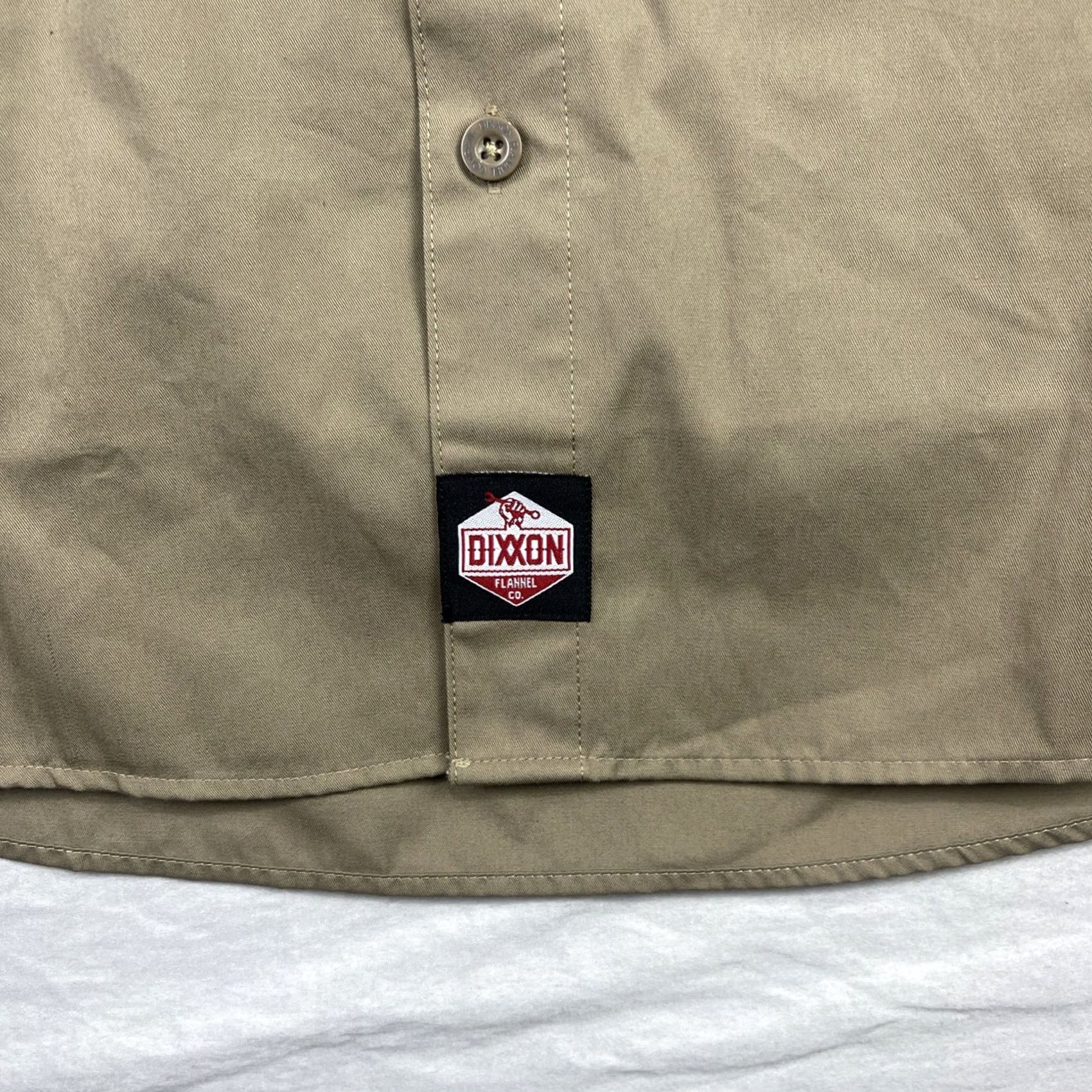 Vintage Dixxon Shirt XL Khaki Short Sleeve Button-Up D-Tech Workforce Form and Function Button-Up Shirt Mens Size US XL / EU 56 / 4 - 3 Thumbnail
