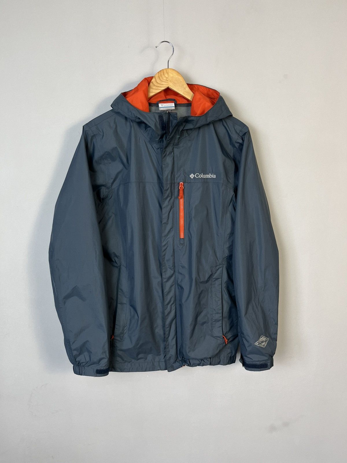 Columbia Omni-Tech Waterproof Hooded Nylon Jacket