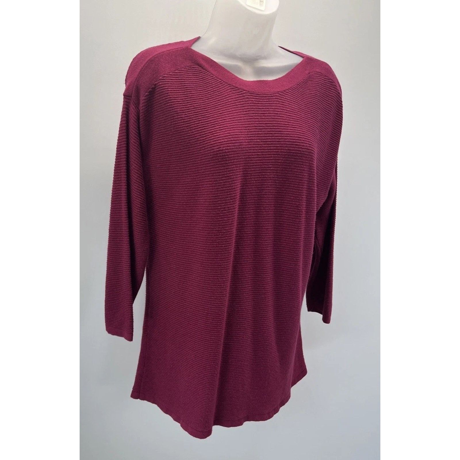 Chicos Chicos Burgundy Wine Textured Stripe Top Blouse Sz 1 M Size M / US 6-8 / IT 42-44 - 2 Thumbnail