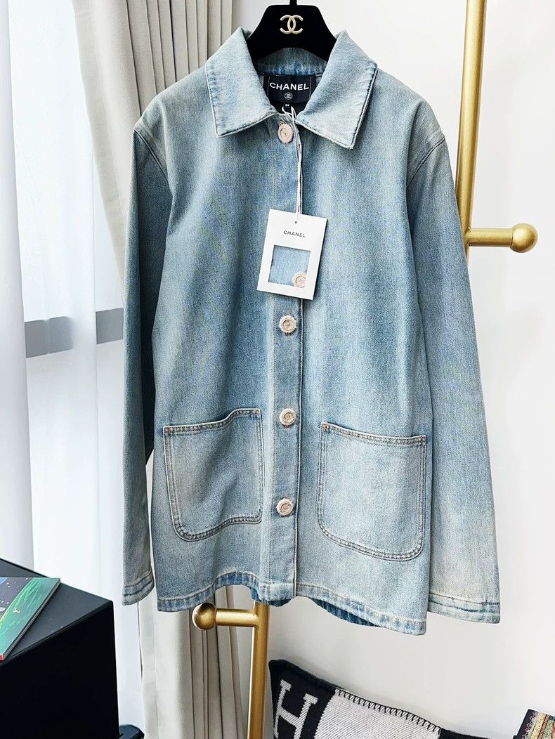Chanel 24K Blue Denim Long Sleeve Jacket - dmc
