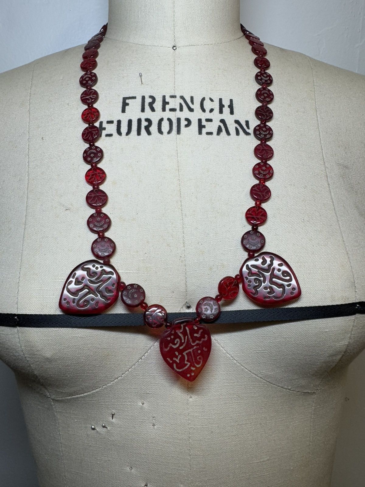 Vintage Vintage red glass Hajj beads Arabic Muslim double sided RARE Size ONE SIZE - 4 Thumbnail