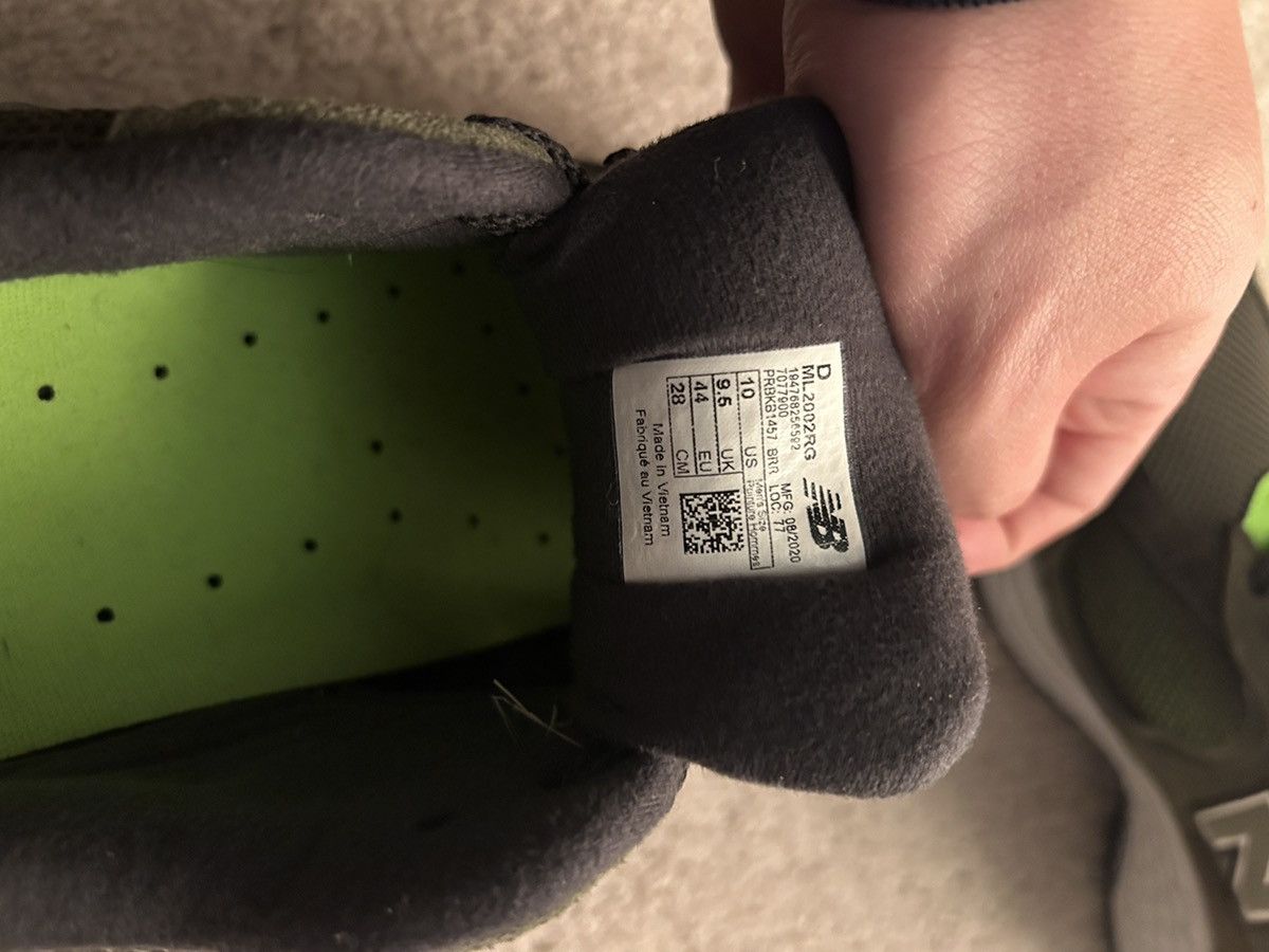New Balance 2002r Olive w/ volt accent Size US 10 / EU 43 - 5 Thumbnail