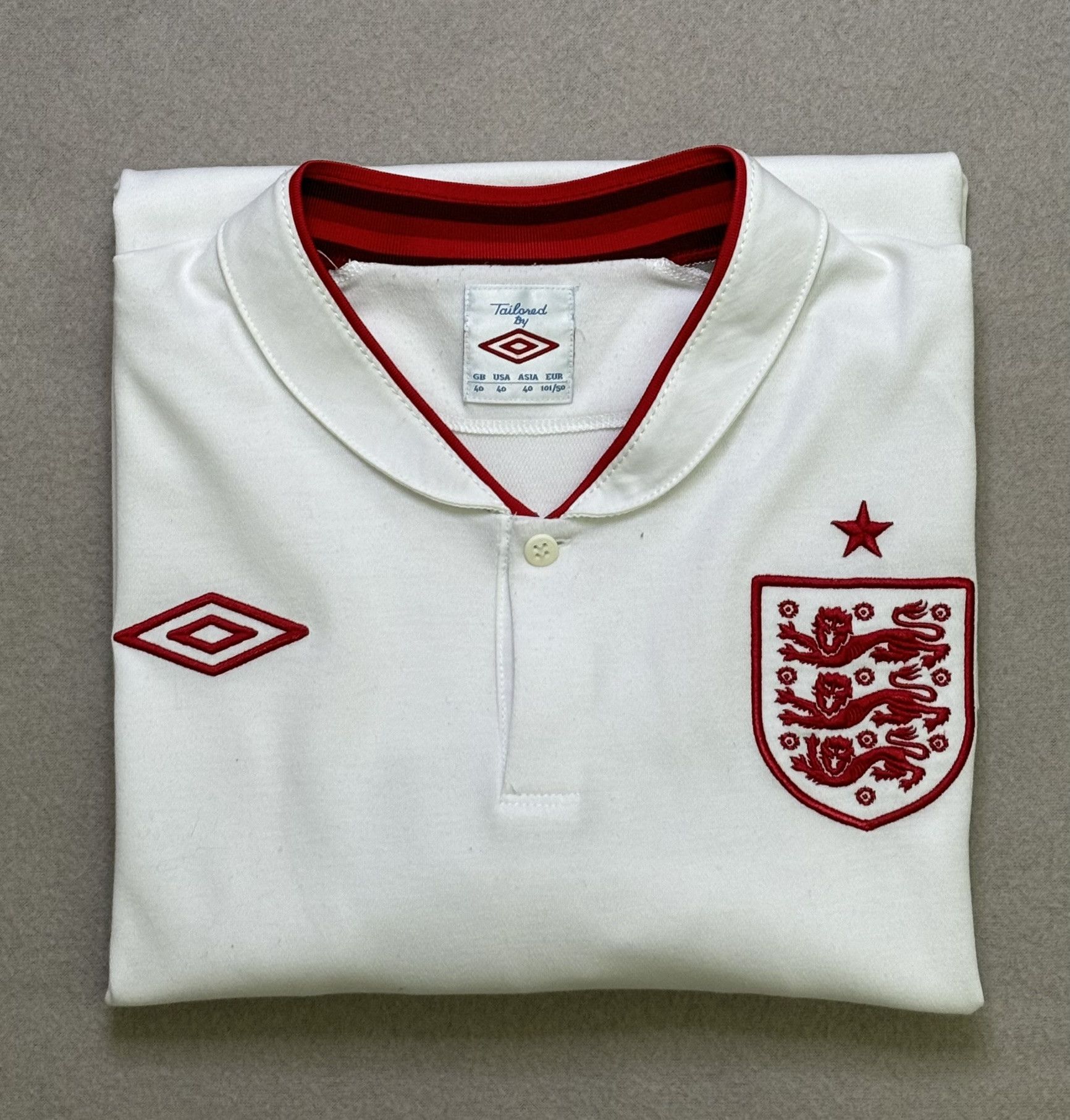 Umbro England 2012 #7 Umbro Football Jersey Size M/L Size US L / EU 52-54 / 3 - 18 Thumbnail