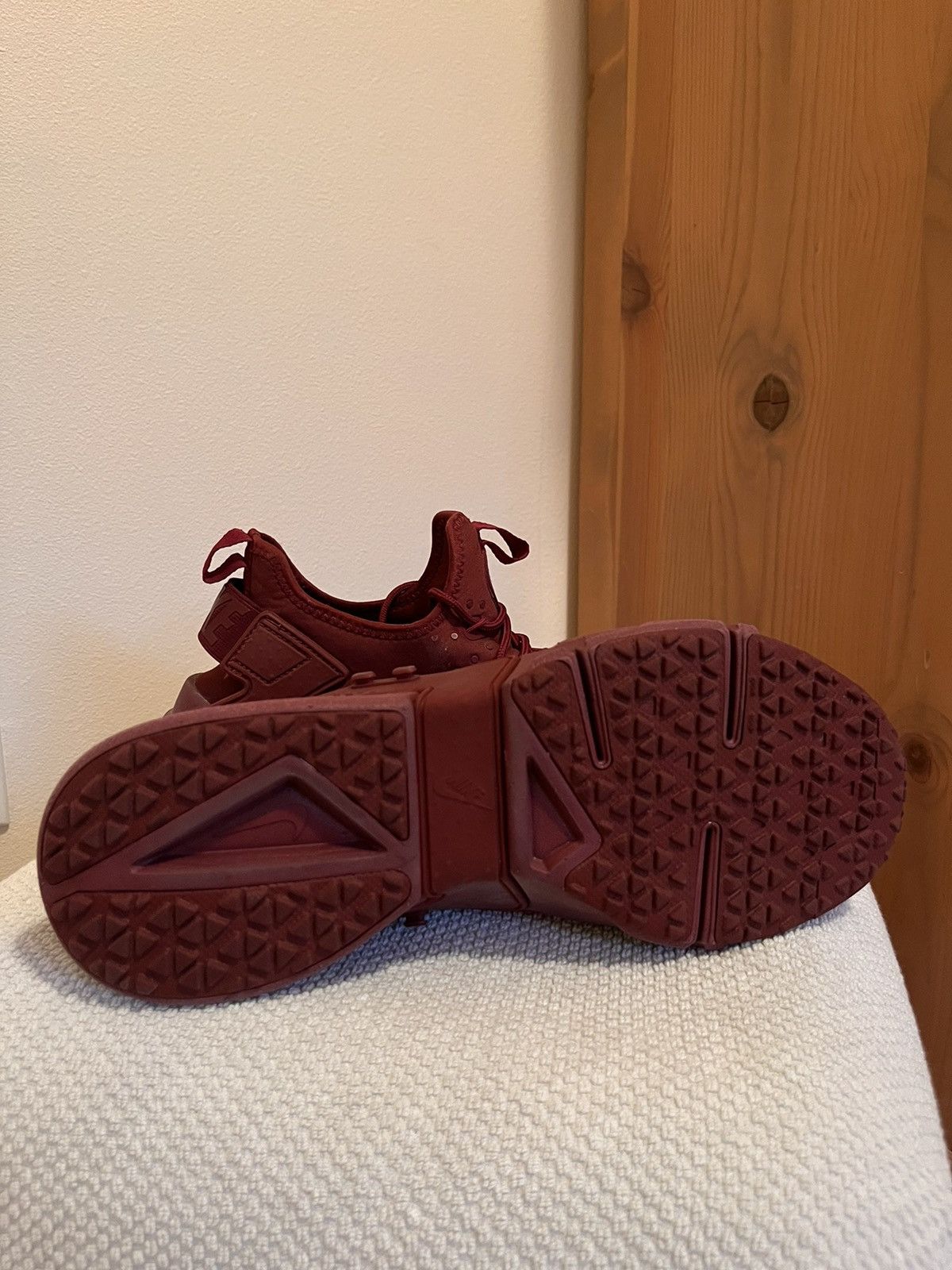 Nike nike air huarache drift AH7334-600 Size US 8.5 / EU 41-42 - 5 Thumbnail