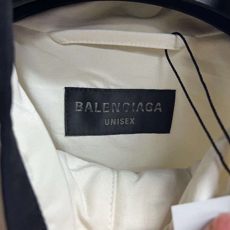 Balenciaga Balenciaga latest white logo letter print contrasting sun p Size US S / EU 44-46 / 1 - 3 Thumbnail