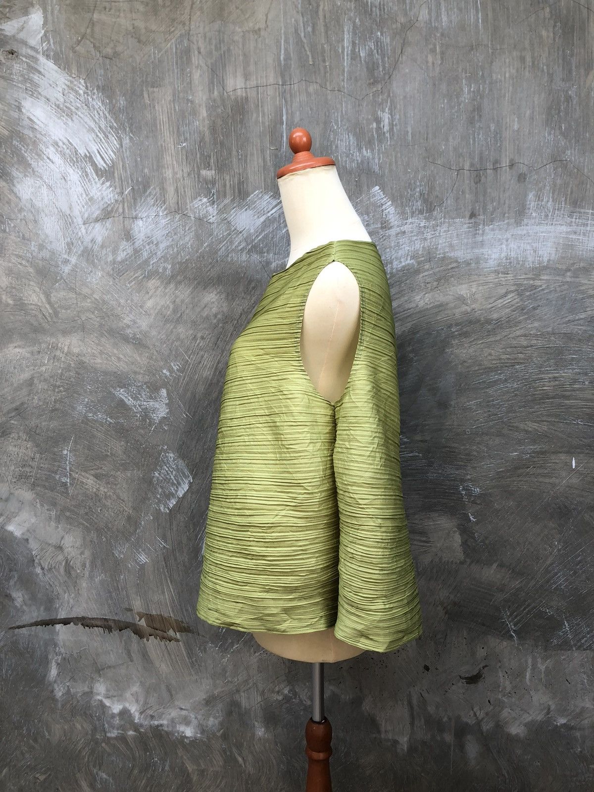 Issey Miyake Homme Plisse Issey Miyake Asymmetrically Women Tops Size M / US 6-8 / IT 42-44 - 4 Thumbnail