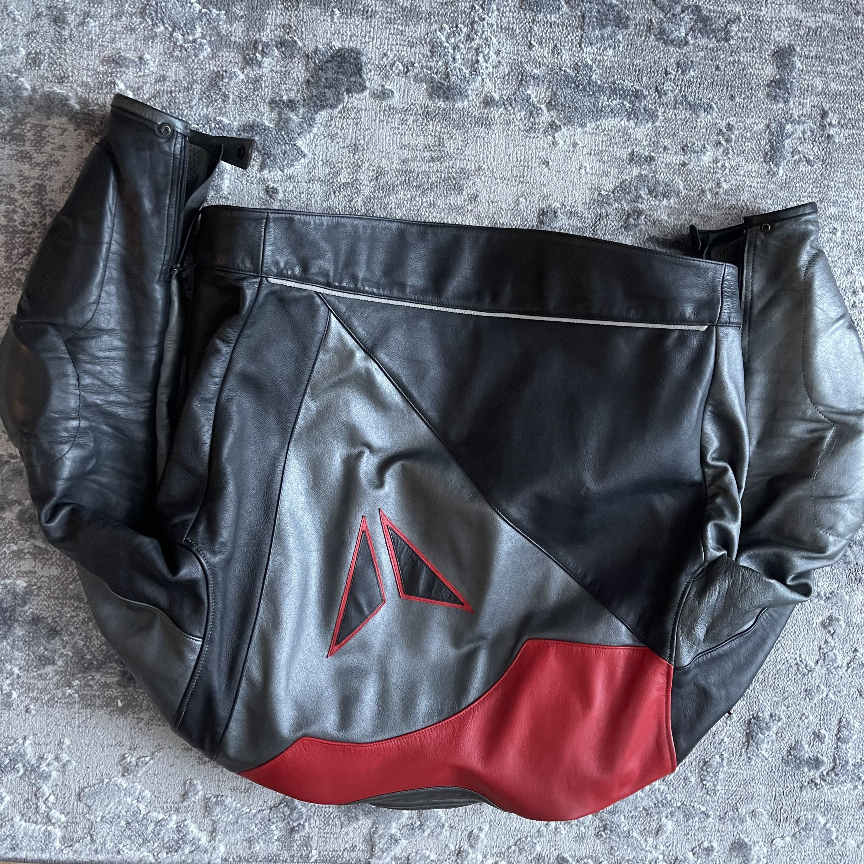 Dainese Vintage Dainese 90s Leather Jacket World Champions Size US L / EU 52-54 / 3 - 9 Thumbnail
