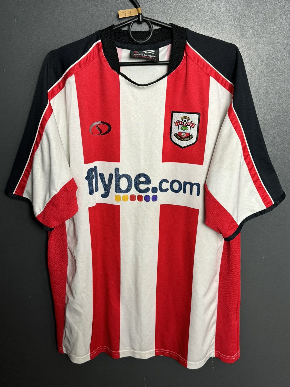 Other Southampton 06/08 Home Football Jersey Size US XL / EU 56 / 4 - 1 Thumbnail