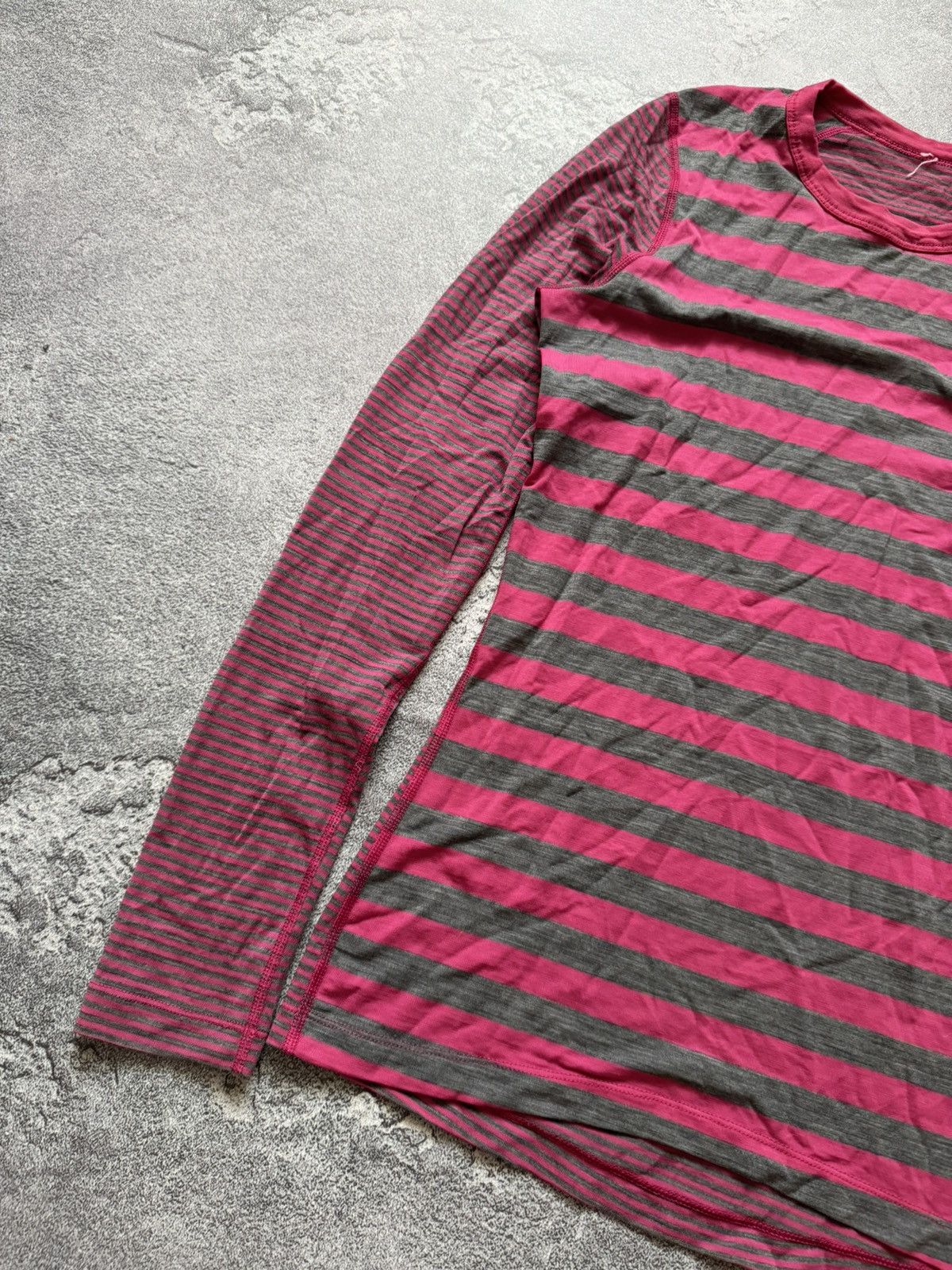 Icebreaker Icebreaker M pink longsleeve pullover jumper merino wool tee Size M / US 6-8 / IT 42-44 - 6 Thumbnail