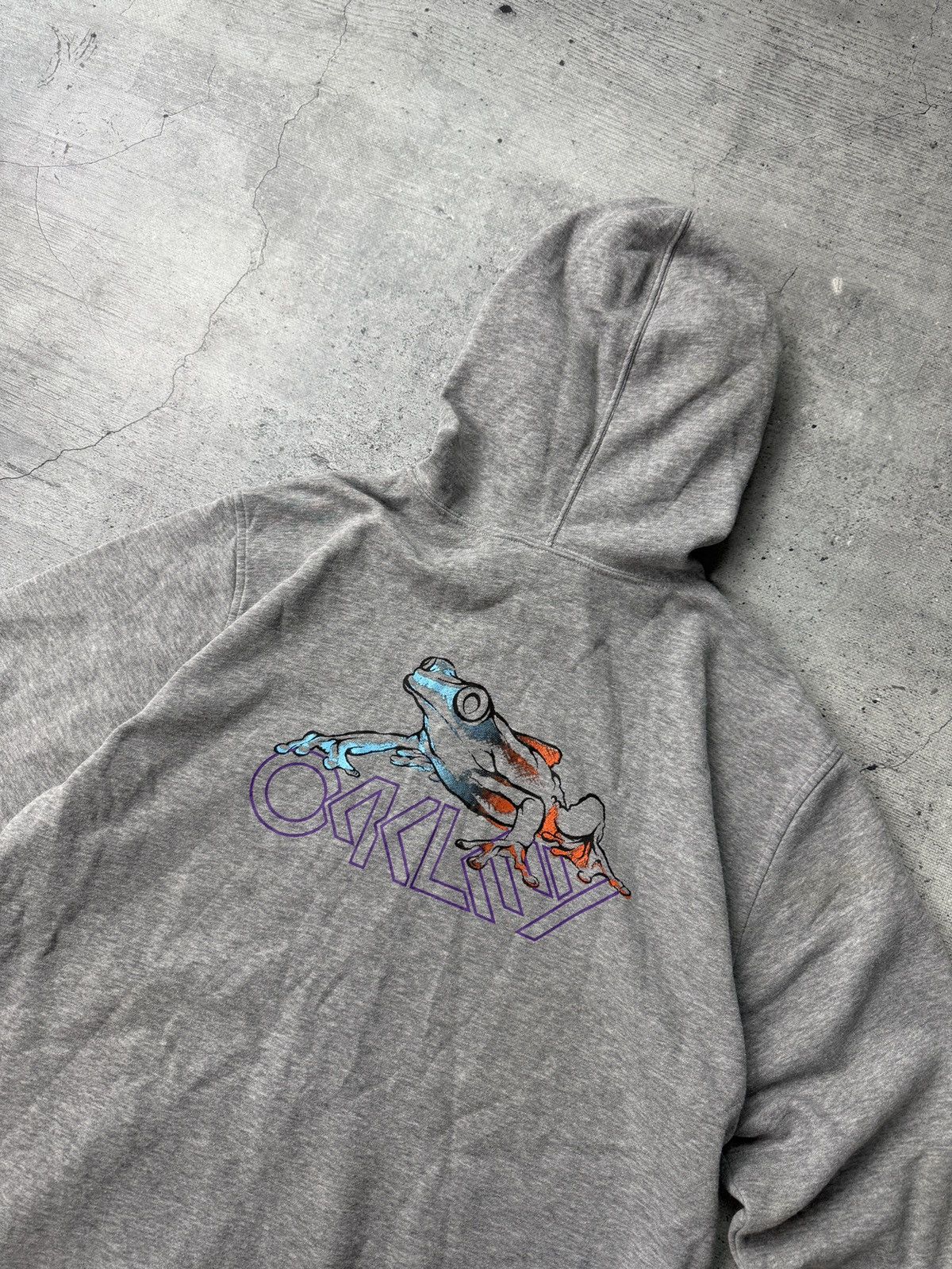 Oakley Vintage Oakley Zip Hoodie Size US L / EU 52-54 / 3 - 3 Thumbnail