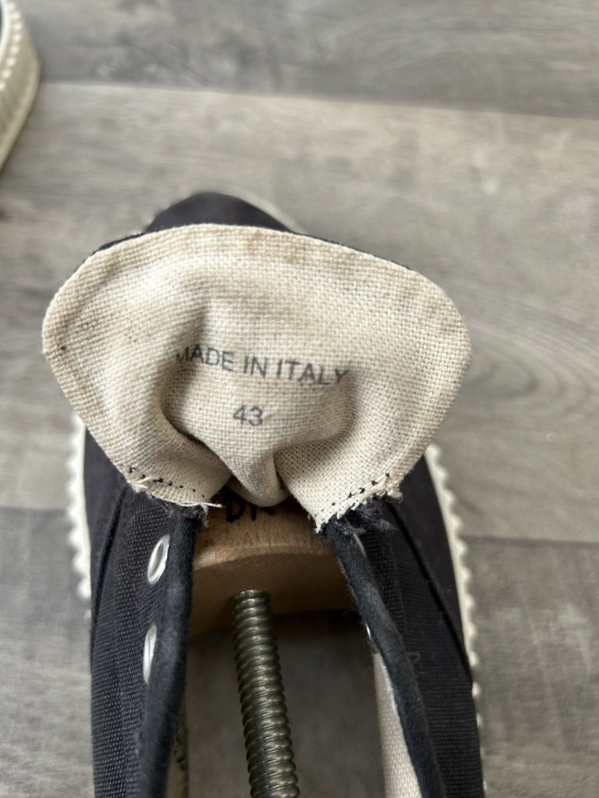 Maison Margiela Maison Margiela Almond Low-Top Canvas Sneakers Size US 10 / EU 43 - 11 Thumbnail