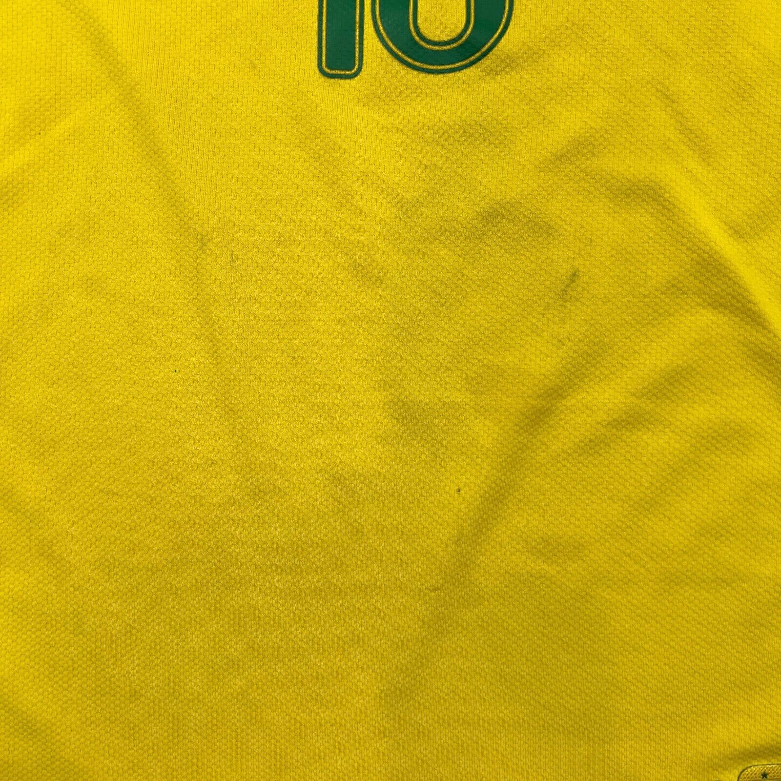 Nike VTG 2006 Nike Ronaldinho Brazil Soccer Jersey Large FIFA Cup Size US L / EU 52-54 / 3 - 9 Thumbnail