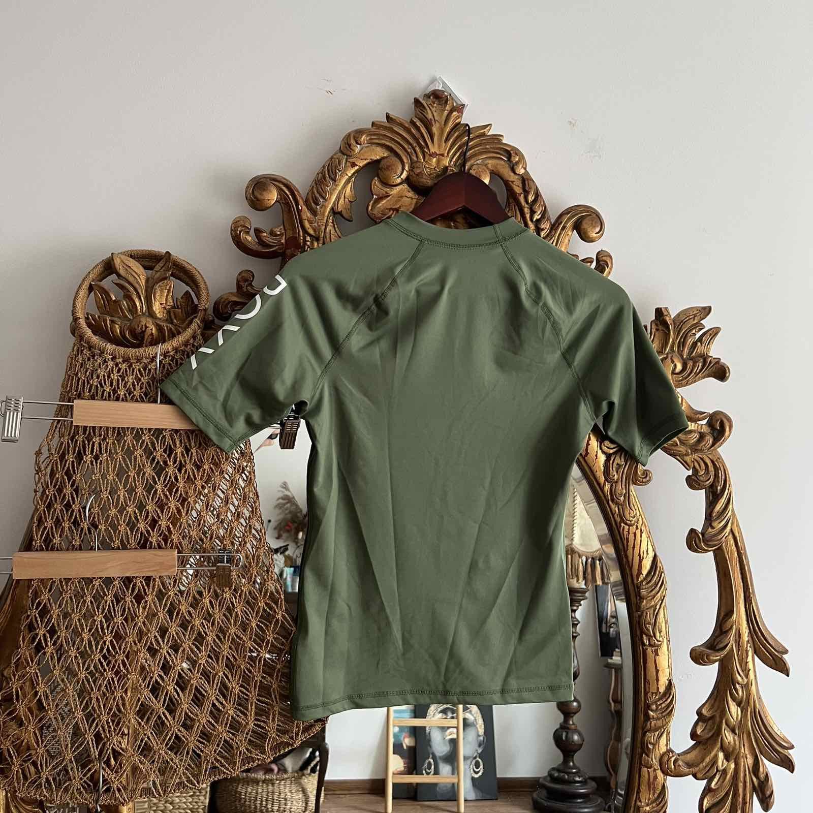 Other Vintage Roxy Spellout Olive Tshirt Sz M Size M / US 6-8 / IT 42-44 - 2 Thumbnail