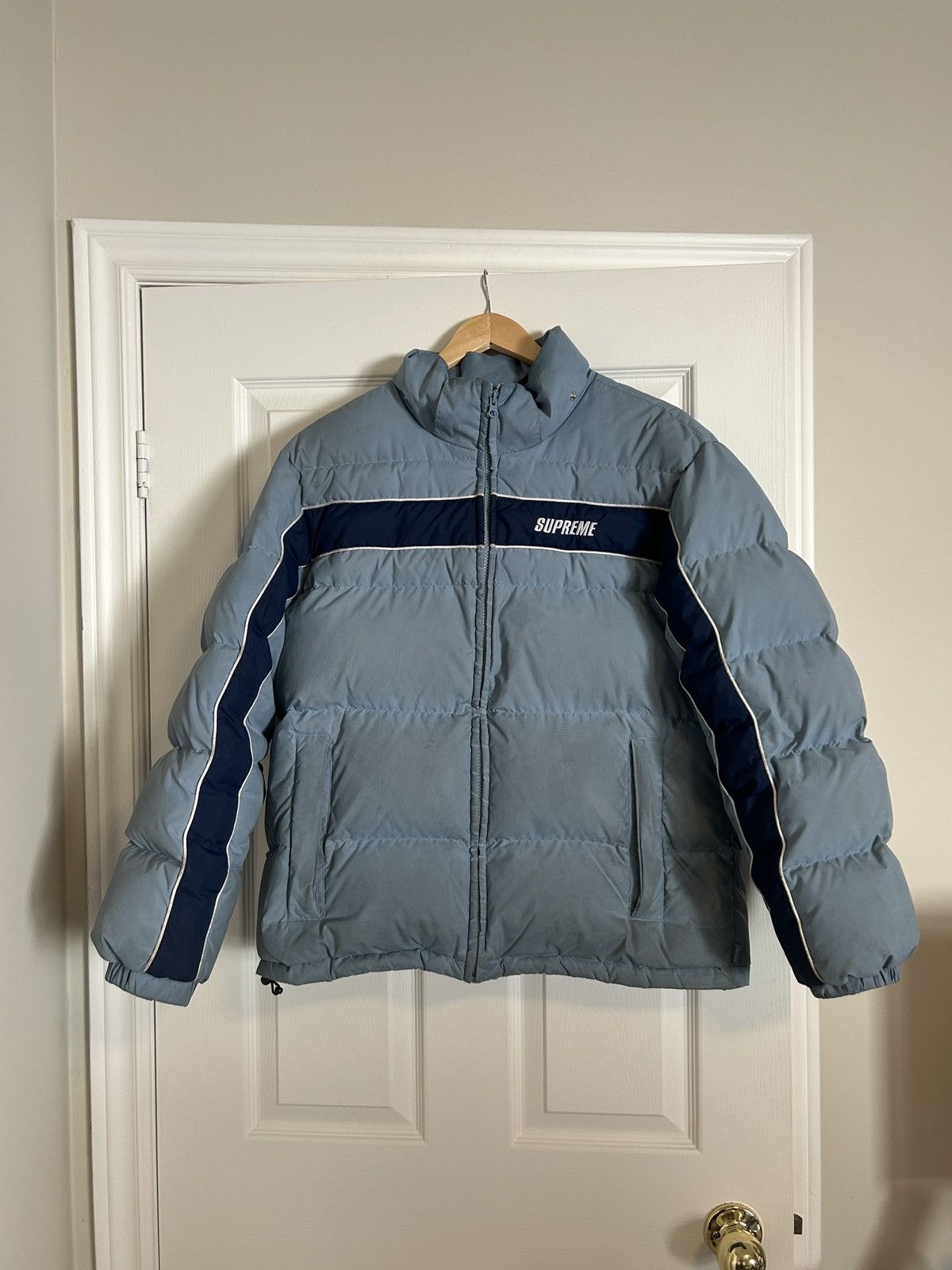 Image of Supreme Stripe Panel Puffer Jacket in Blue, Men's (Size Small)