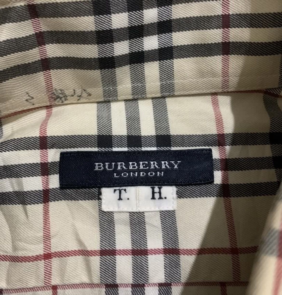 Burberry × Vintage Vintage 90s Burberry London TH Nova Check Plaid Shirt Size US M / EU 48-50 / 2 - 4 Thumbnail