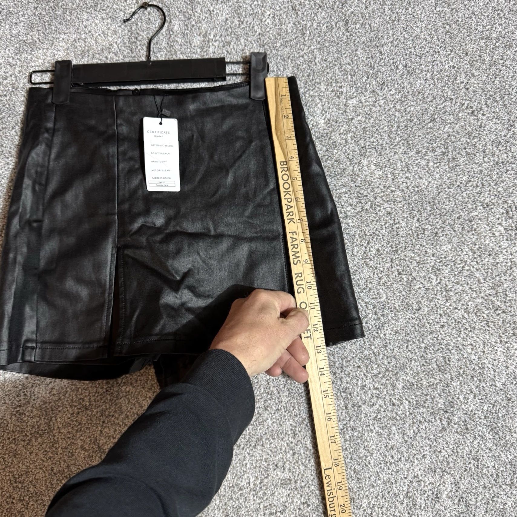 Vintage Apperloth Skort Women Medium Black Faux Leather Edgy Streetwear Biker Y2K Minimalist Grunge Punk City Motorcycle Size 32" / US 10 / IT 46 - 5 Thumbnail