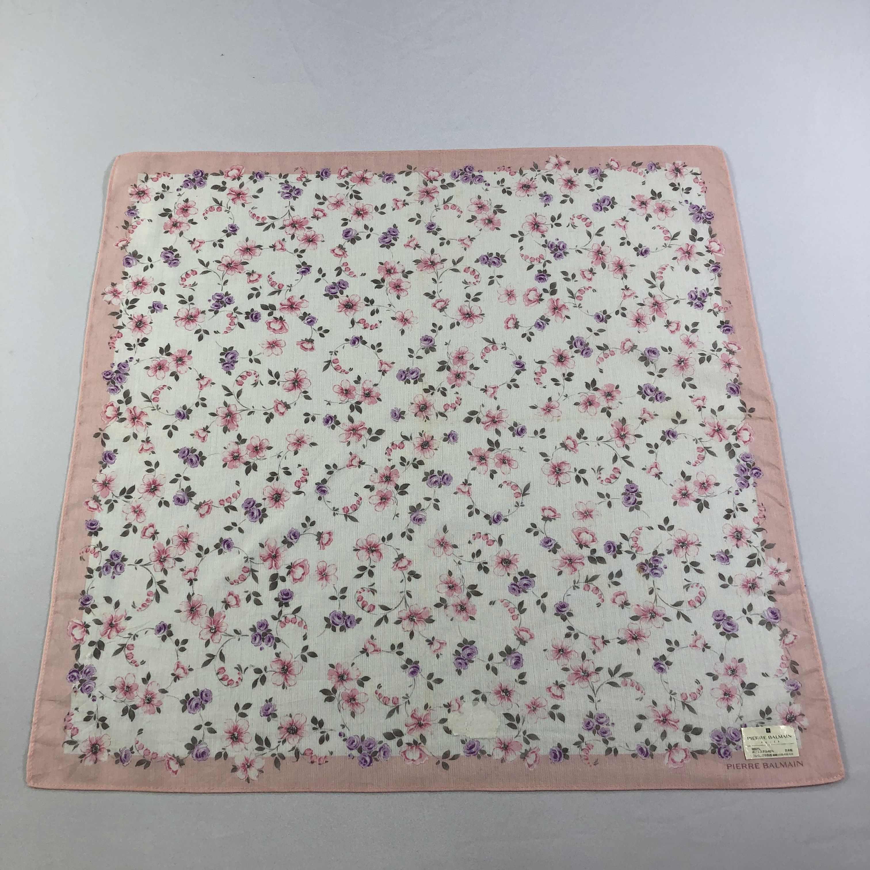 Pierre Balmain × Vintage Pierre Balmain Floral Handkerchief Neckerchief Bandana H2079 Size ONE SIZE - 1 Thumbnail