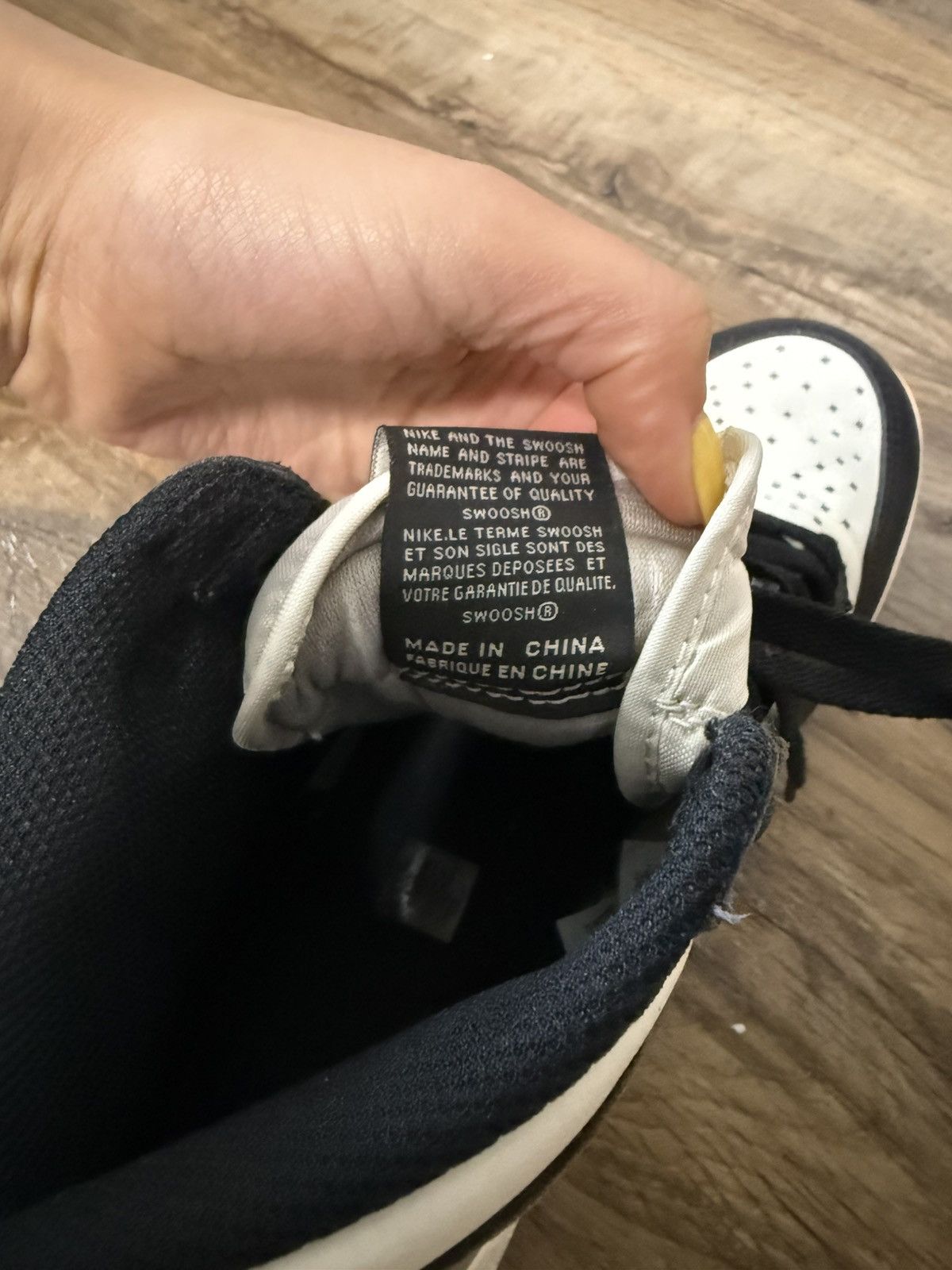 Nike Jordan 1 Retro High Mocha Size US 8 / EU 41 - 4 Thumbnail