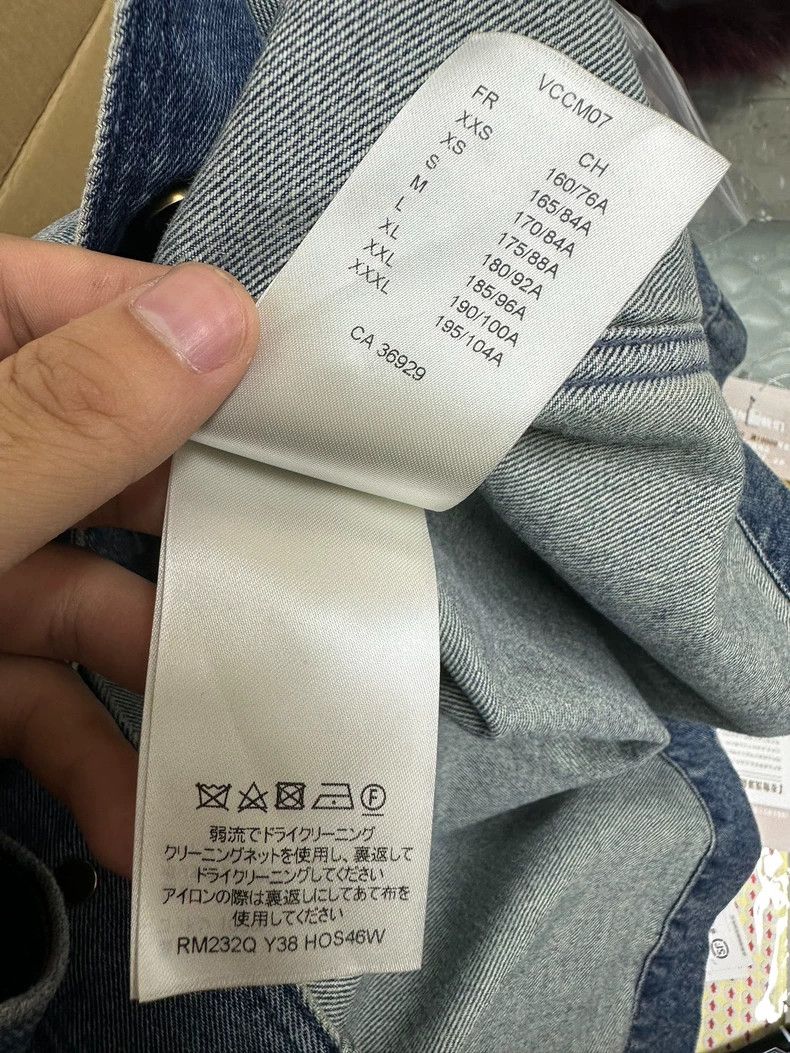 Louis Vuitton Louis Vuitton Blue embossed presbyopic design denim jacket Size US L / EU 52-54 / 3 - 5 Thumbnail