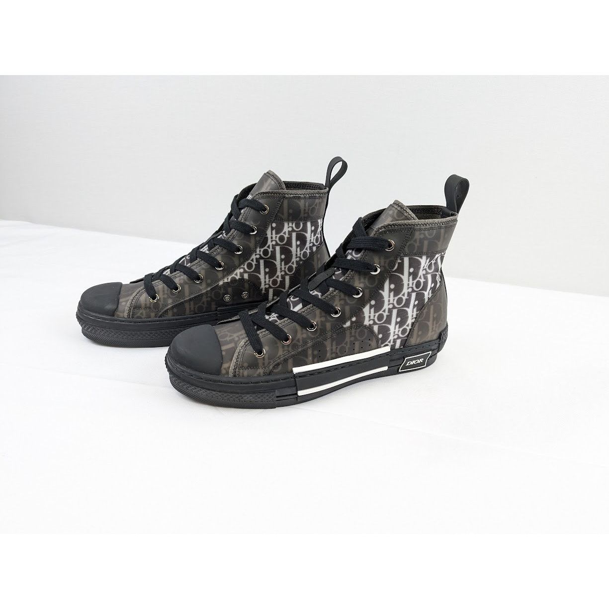 Dior o1rshd1 B23 Oblique High-Top Sneakers in Black / White Size US 12 / EU 45 - 18 Thumbnail